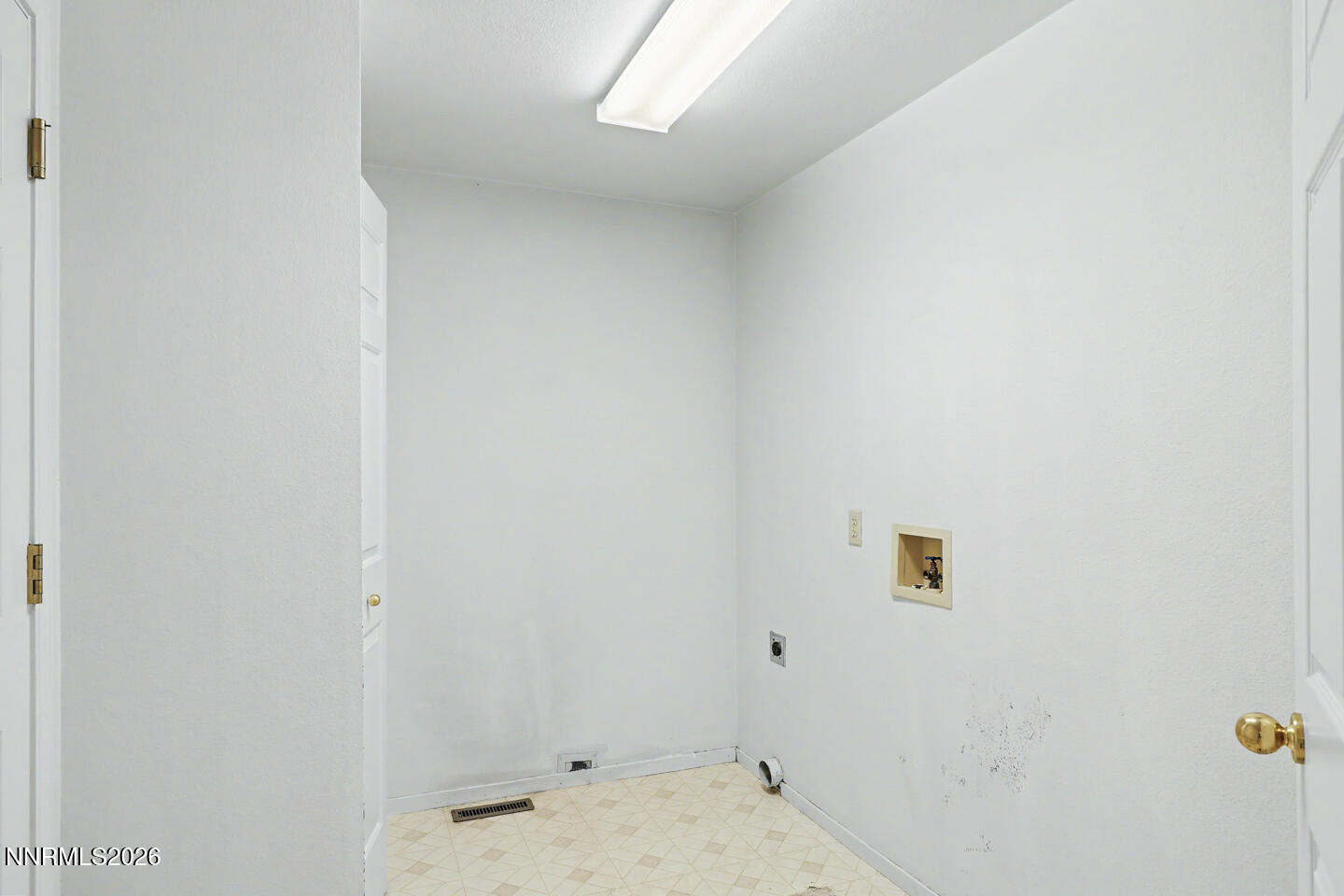 481 Meadow Glen Drive Property Photo 22