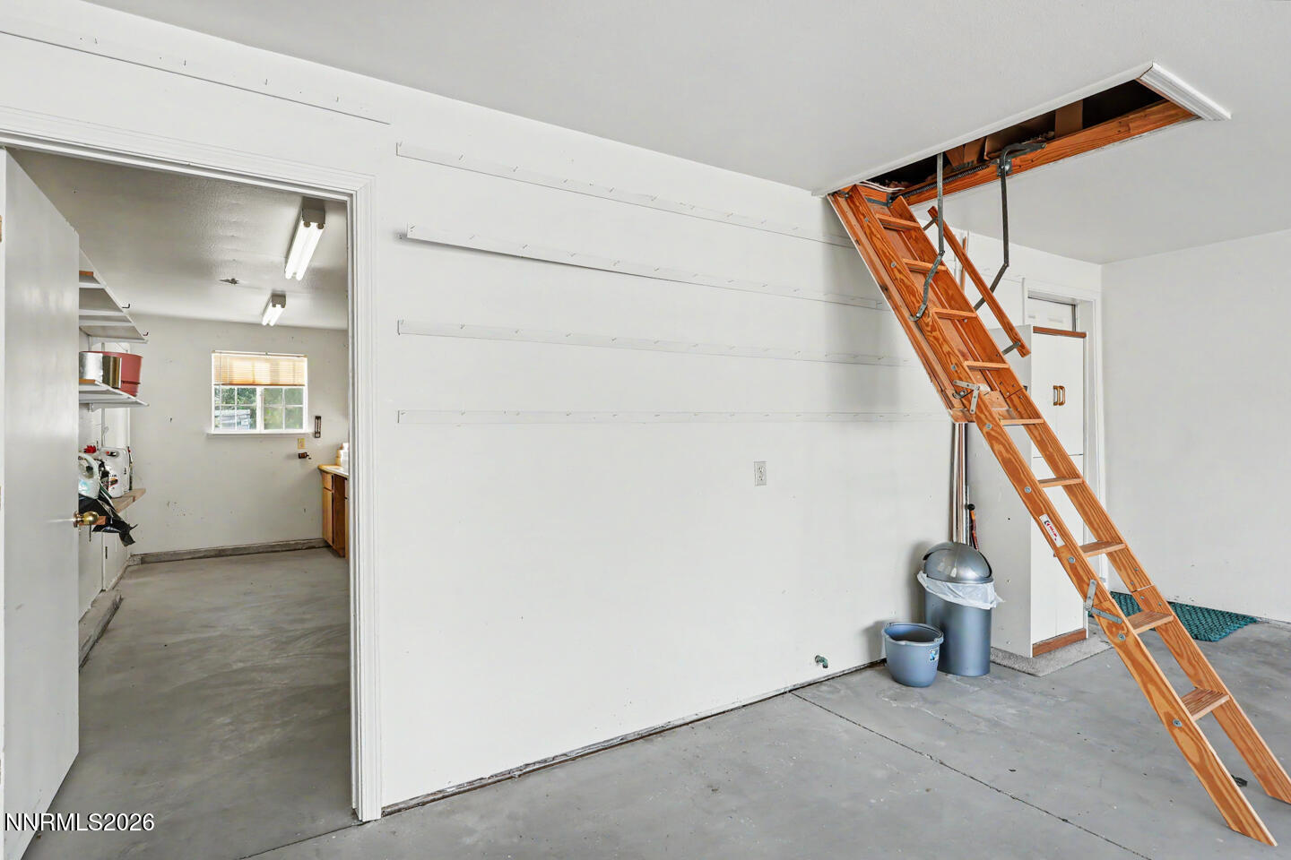 481 Meadow Glen Drive Property Photo 24