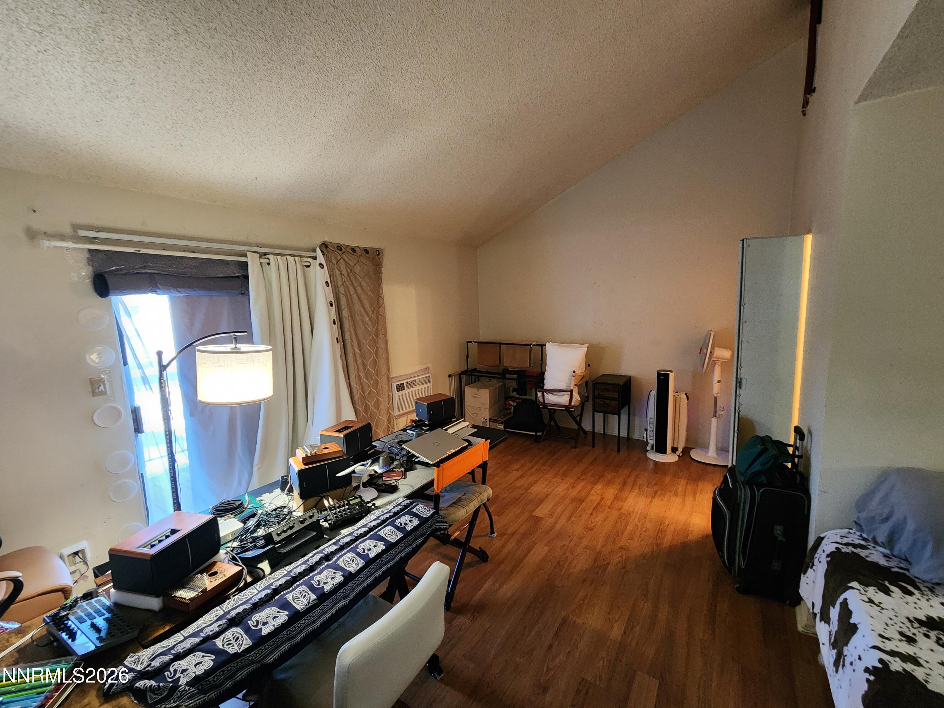 2450 Lymbery Street Property Photo 4