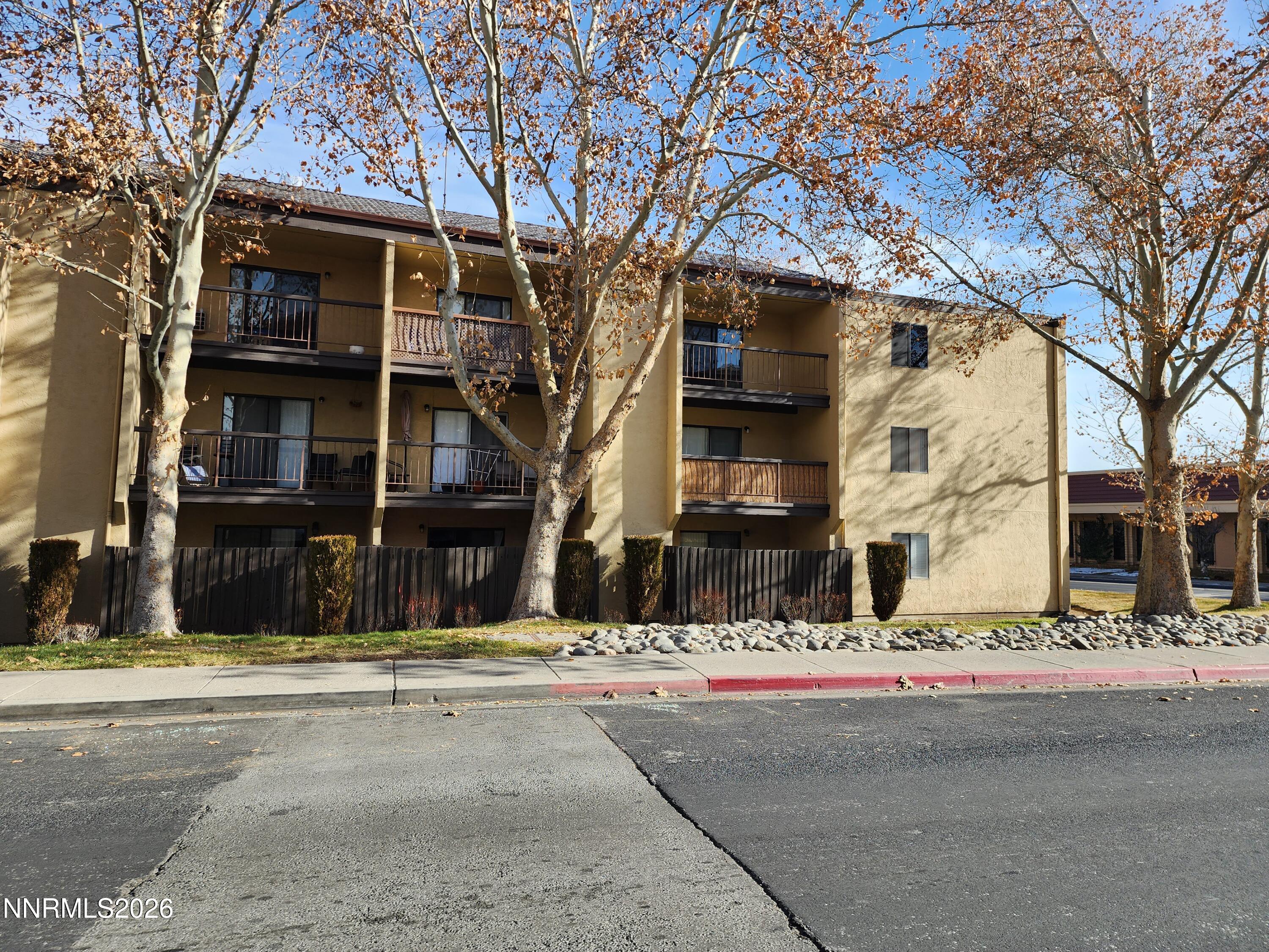 2450 Lymbery Street Property Photo 14