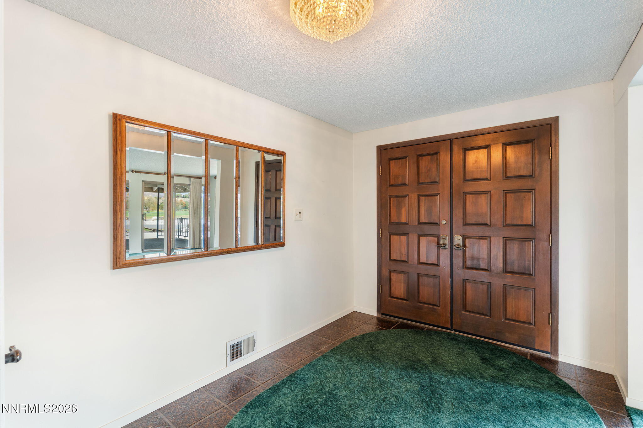4045 Inverness Drive Property Photo 4