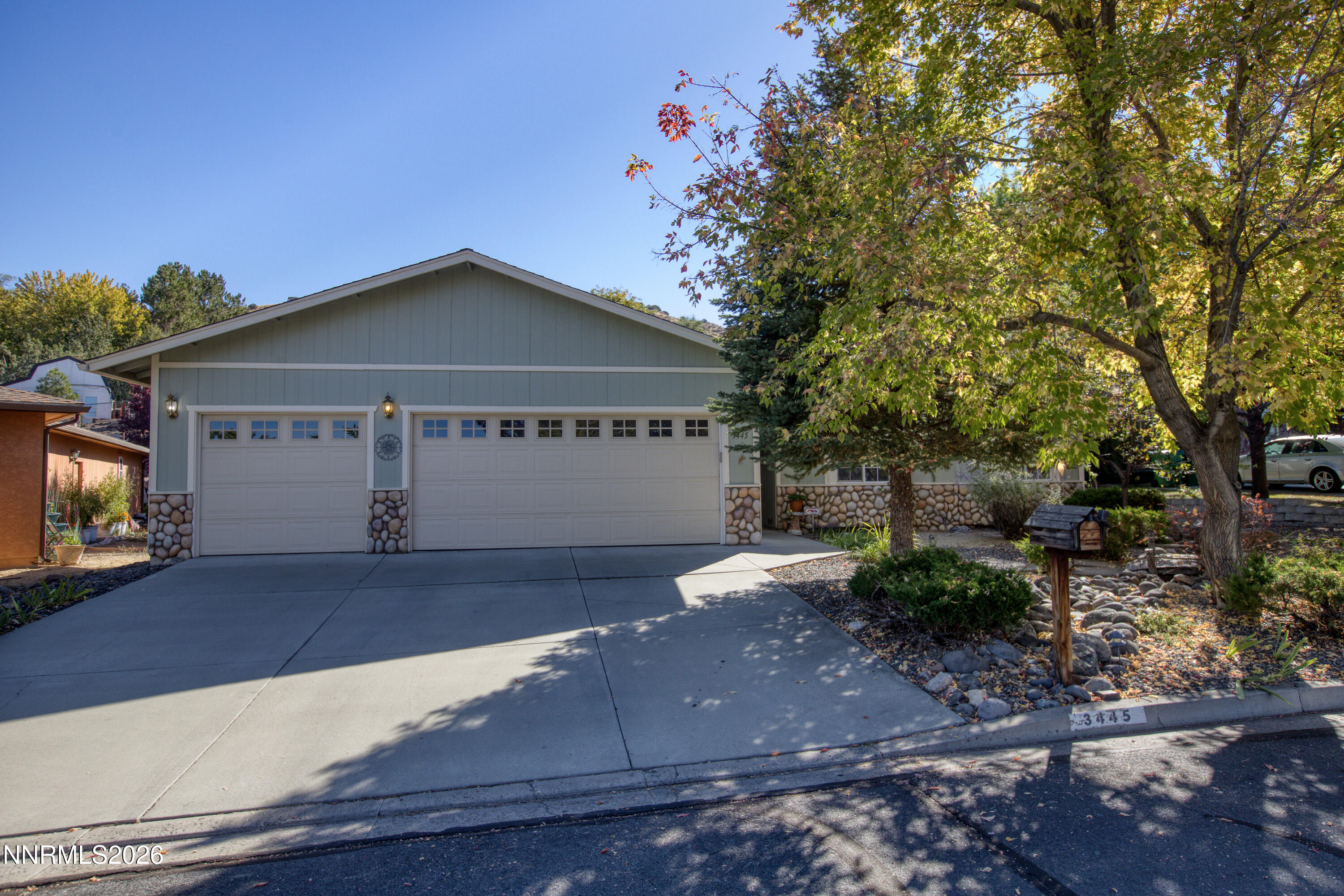 3445 Thornhill Court Property Photo 2