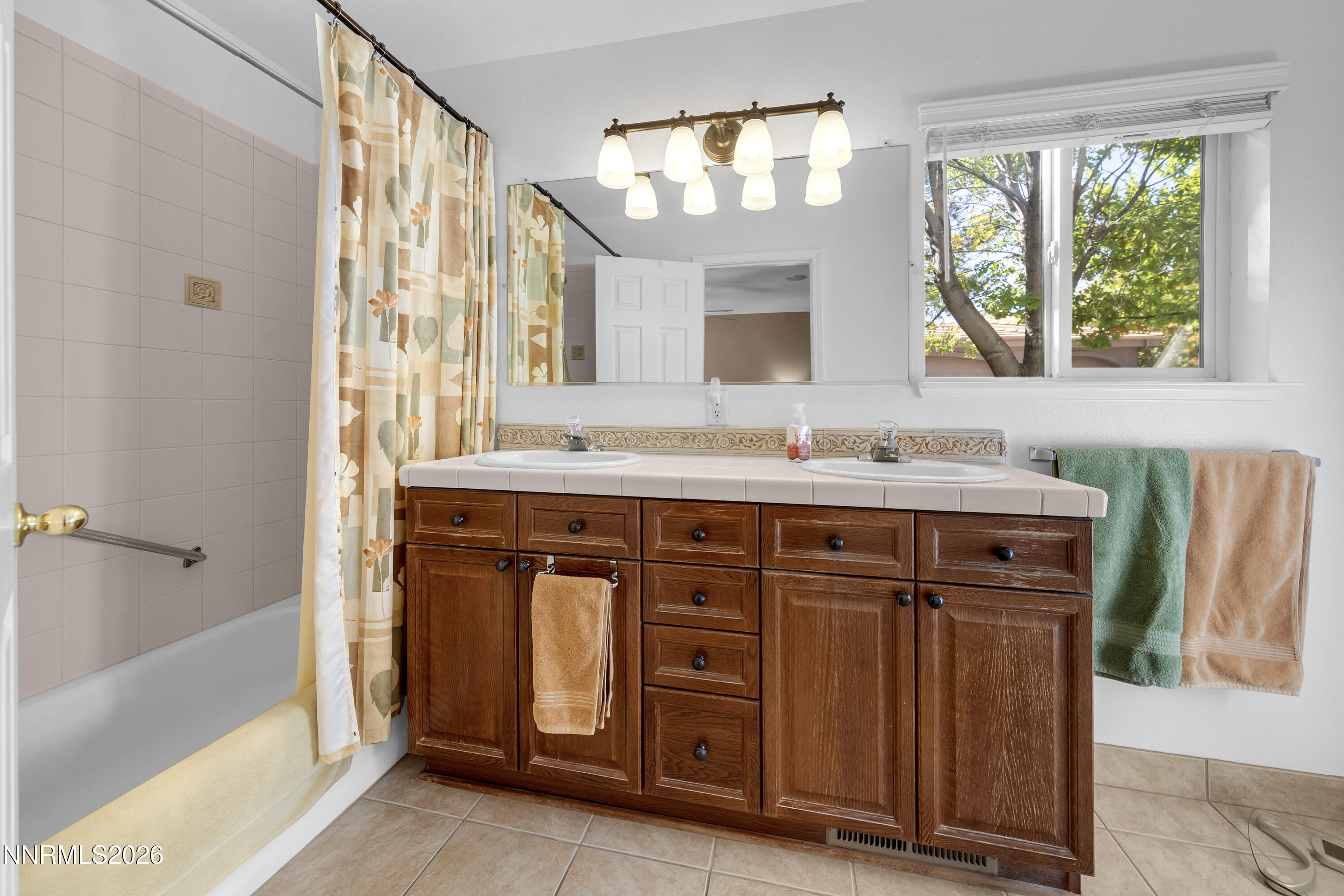 3445 Thornhill Court Property Photo 27