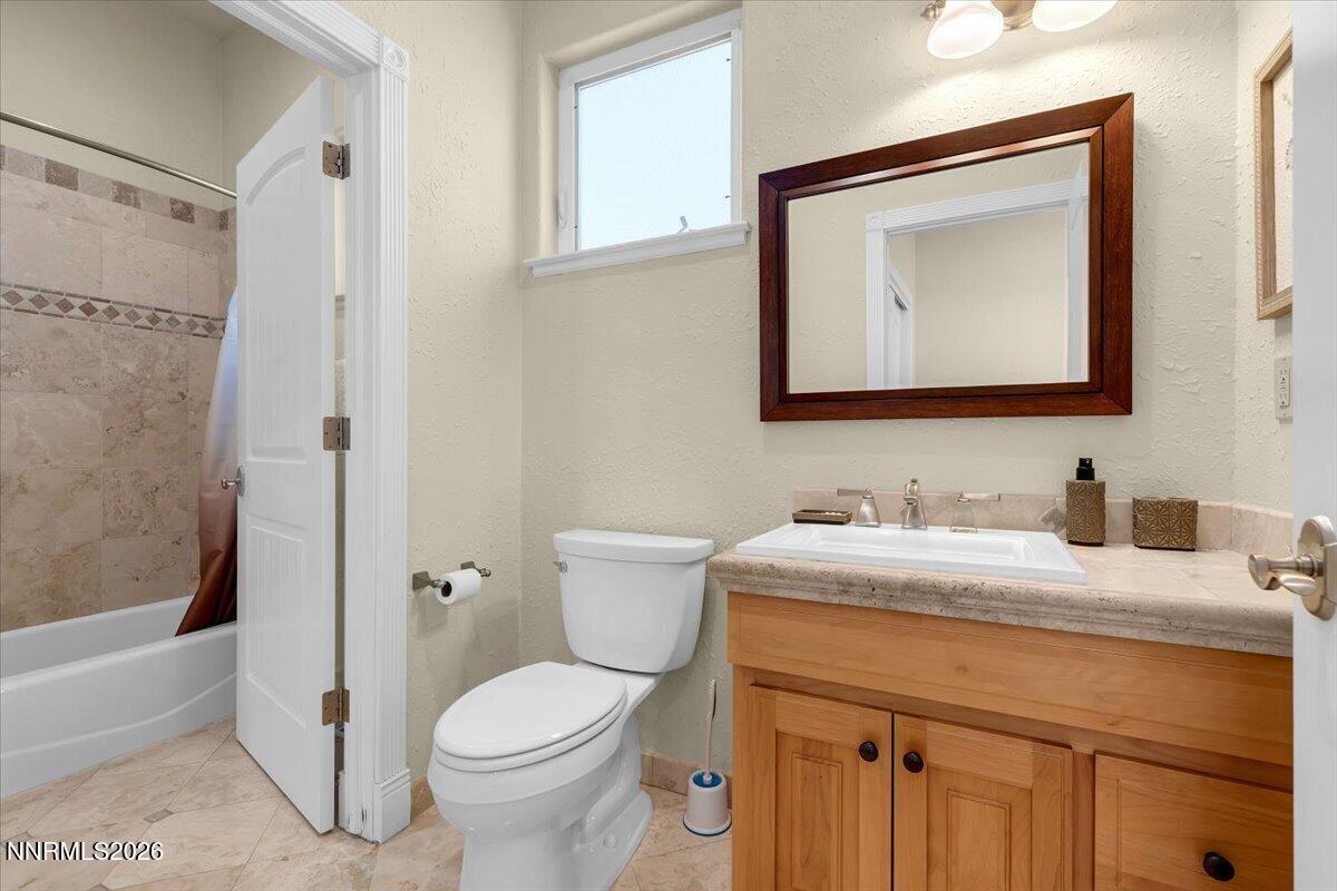 401 Kingsbarn Court Property Photo 45