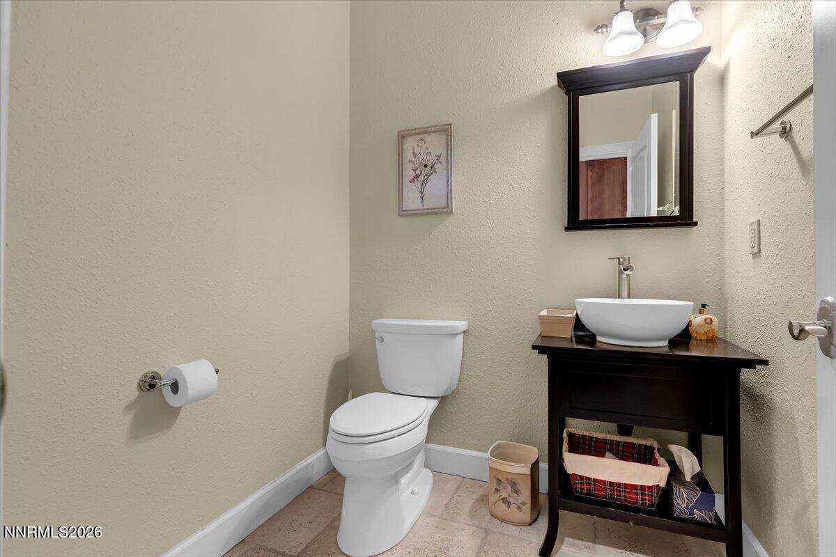 401 Kingsbarn Court Property Photo 52