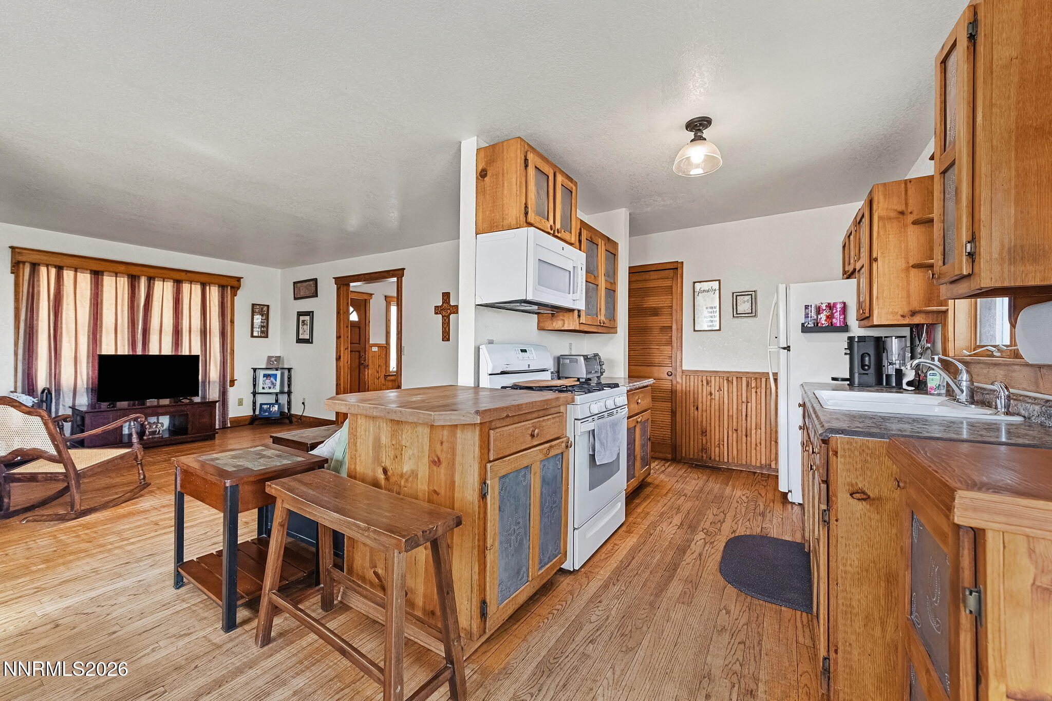 30 Locust Drive Property Photo 9