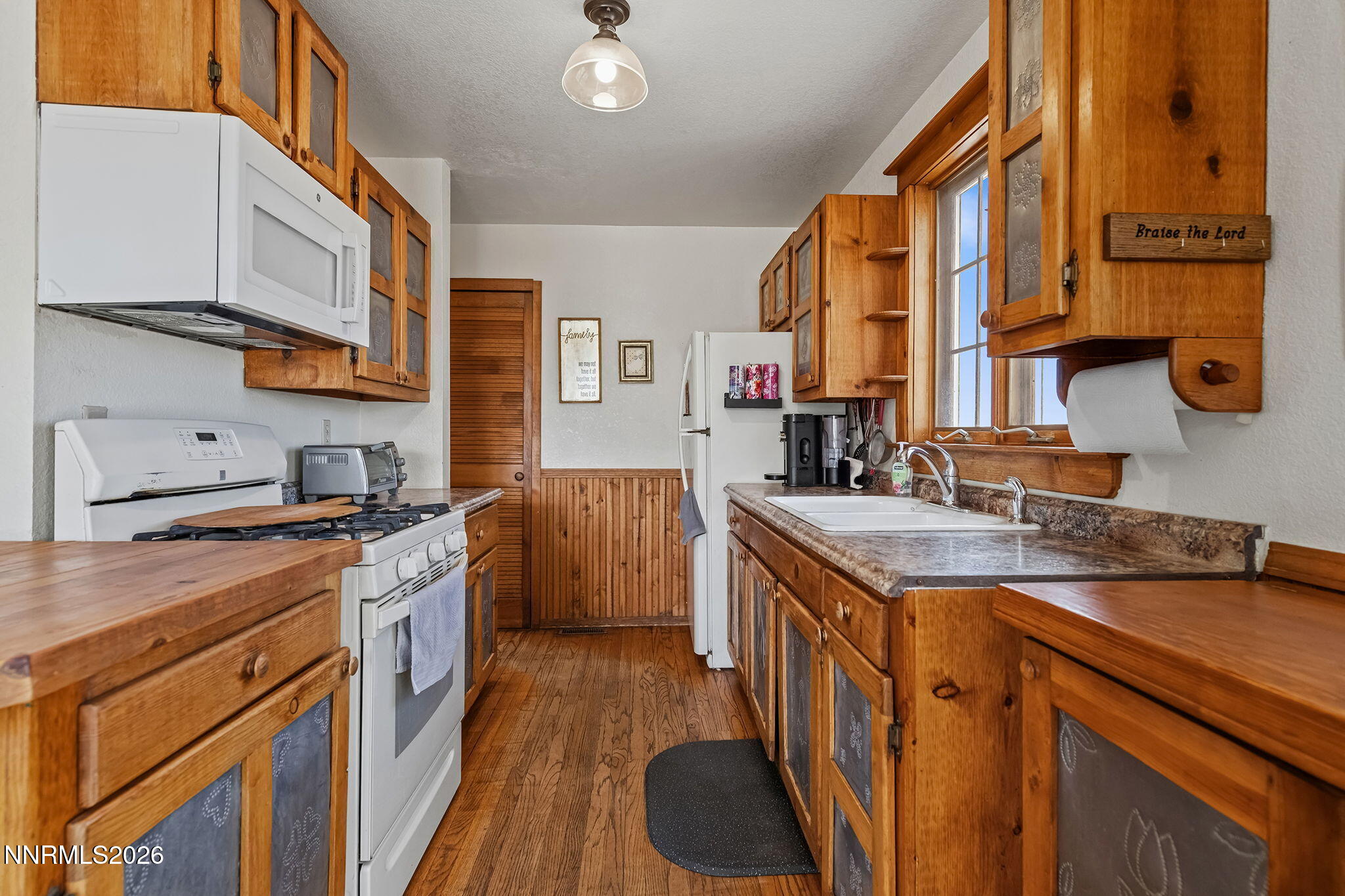 30 Locust Drive Property Photo 10