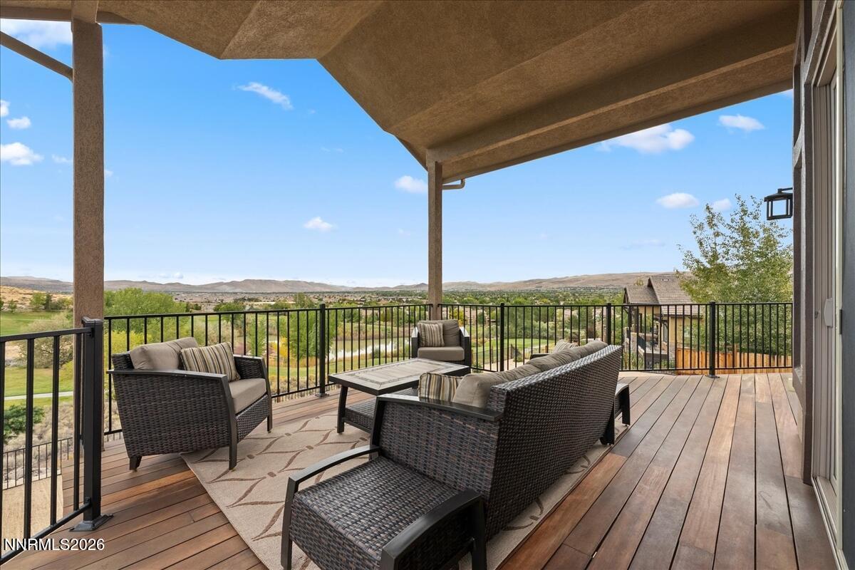 2480 Singing Hills Drive Property Photo 17