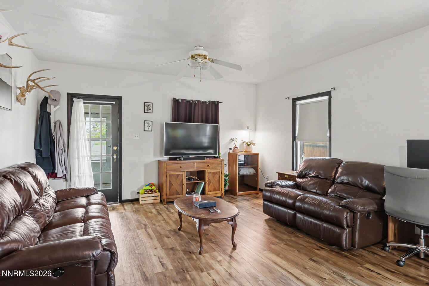 208 E Stillwater Avenue Property Photo 4