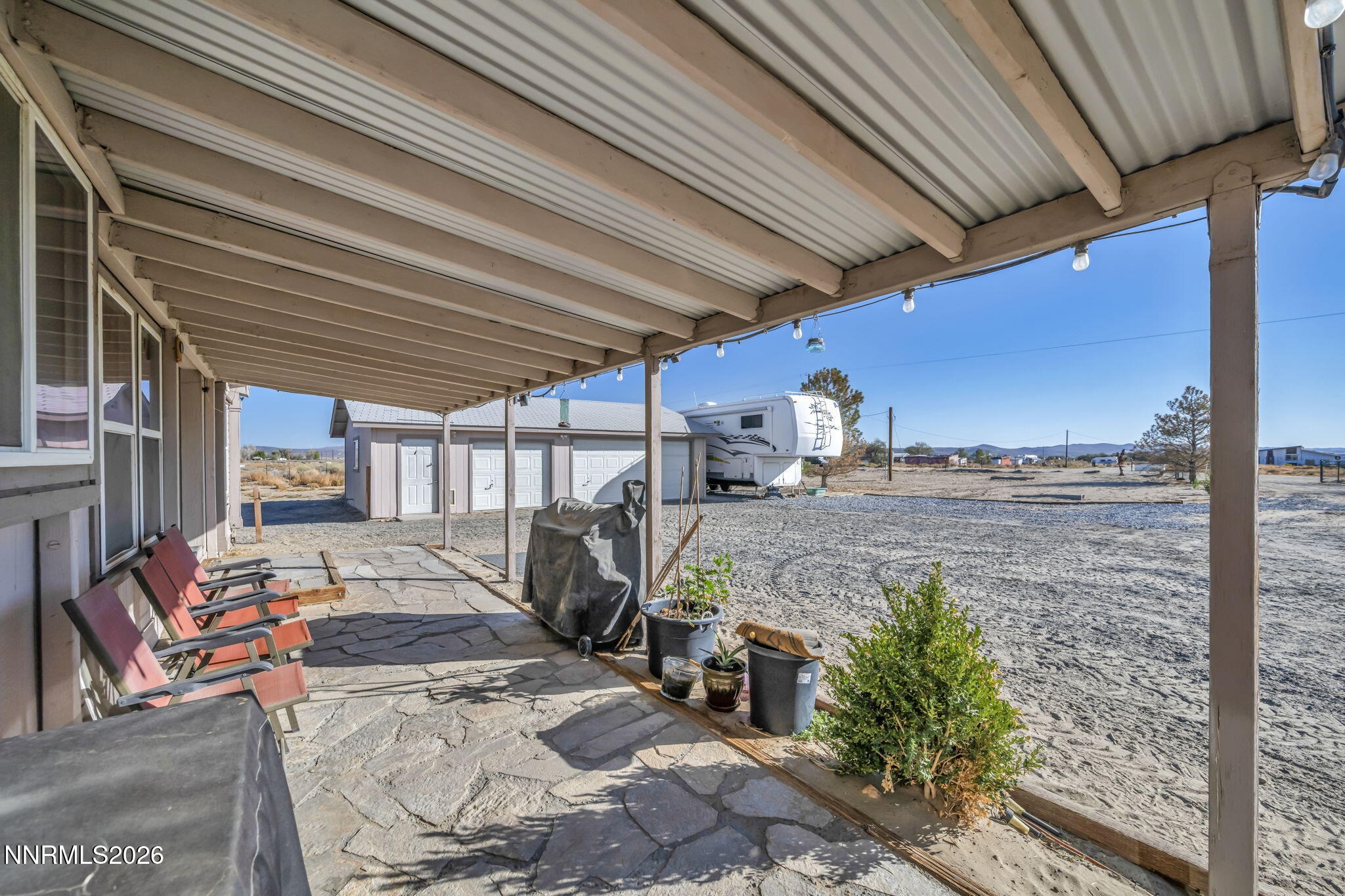 5285 Lemon Street Property Photo 4