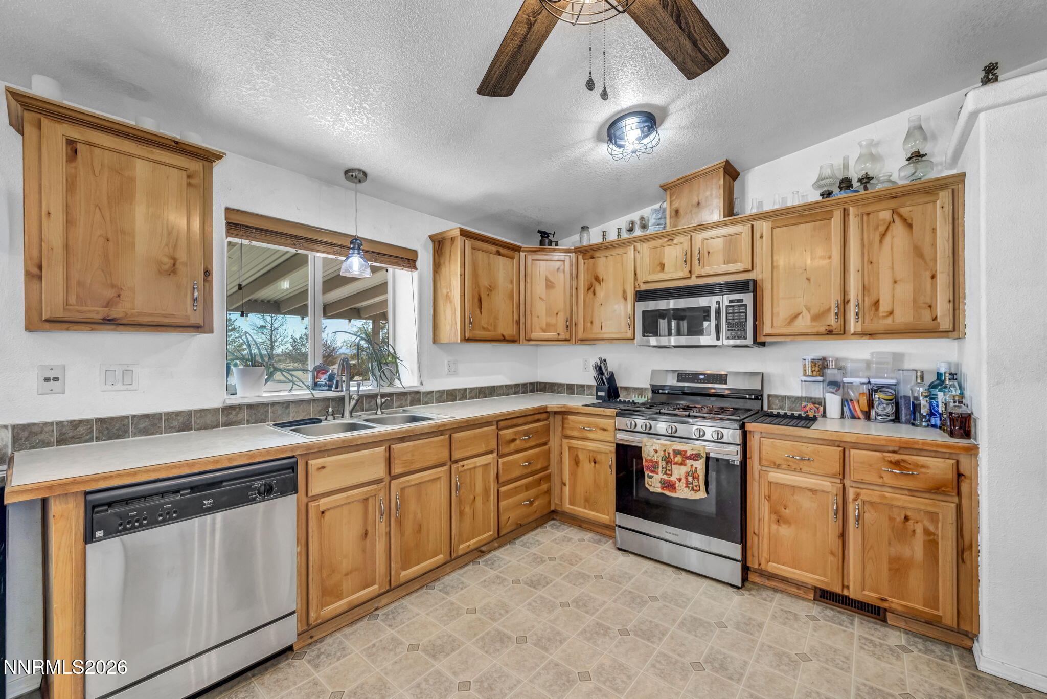5285 Lemon Street Property Photo 17
