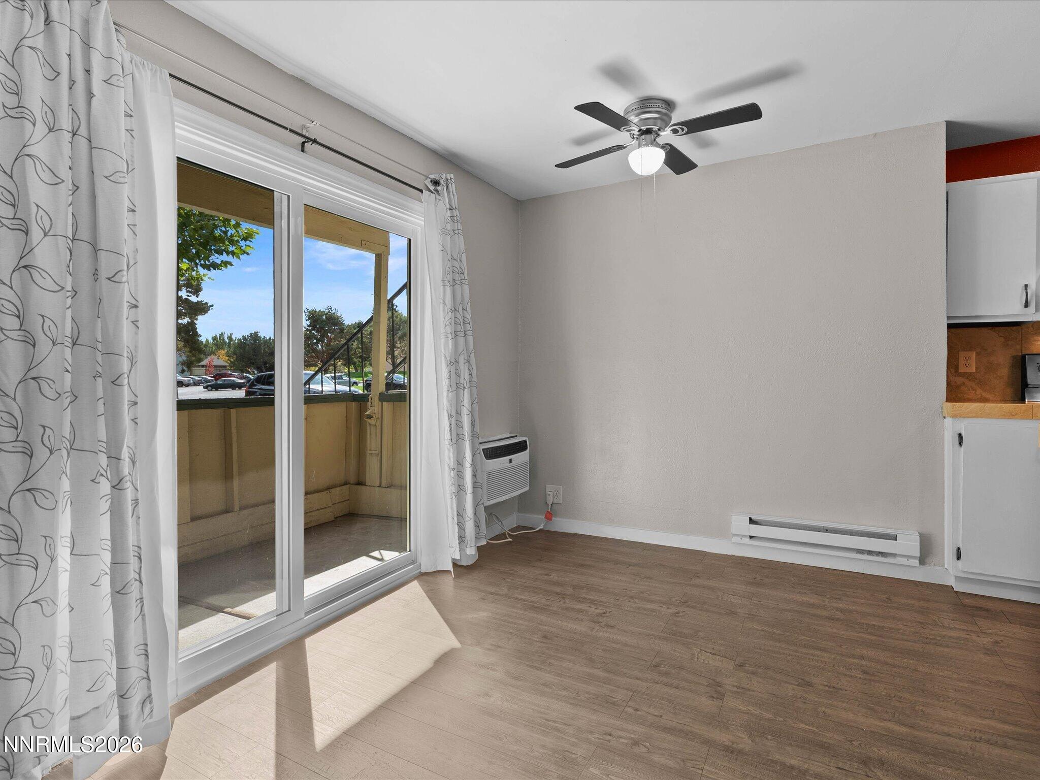 3925 Clear Acre Lane Apt 187 Property Photo 8