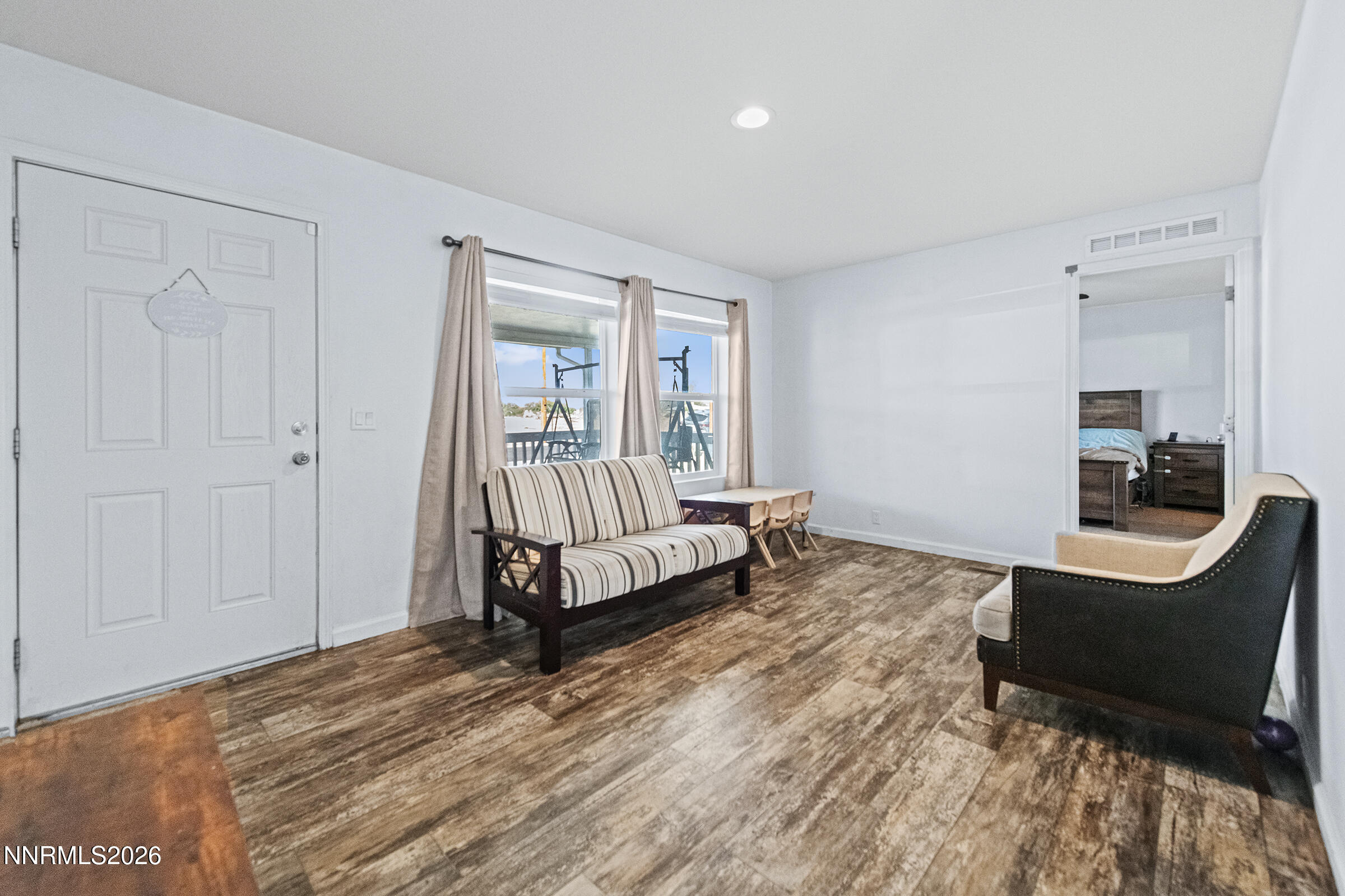 18 Scarsdale Drive Property Photo 4