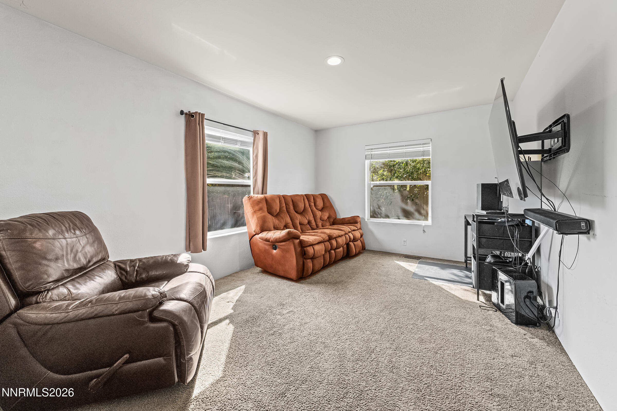 18 Scarsdale Drive Property Photo 14