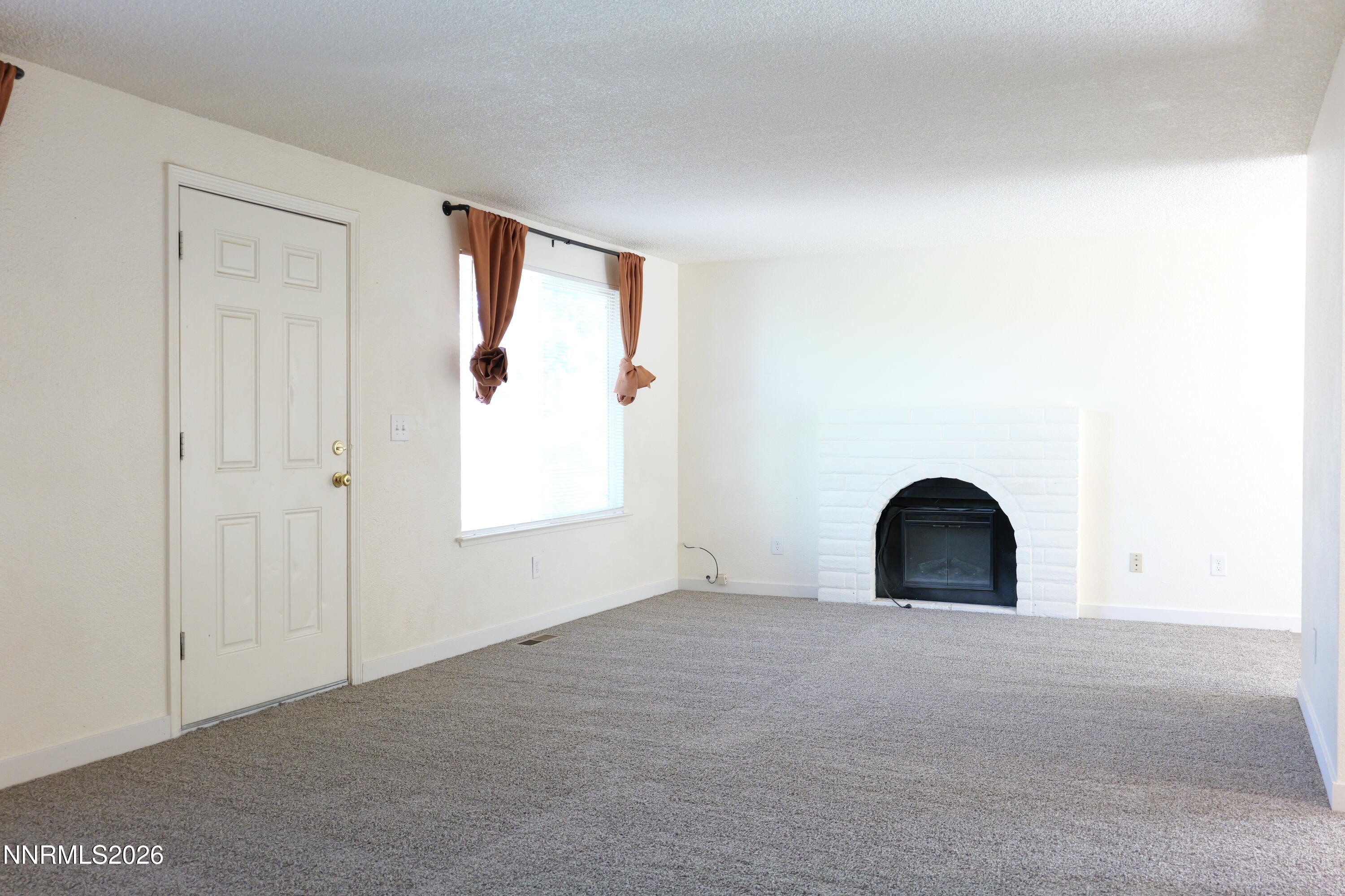 12095 Kernite Street Property Photo 3