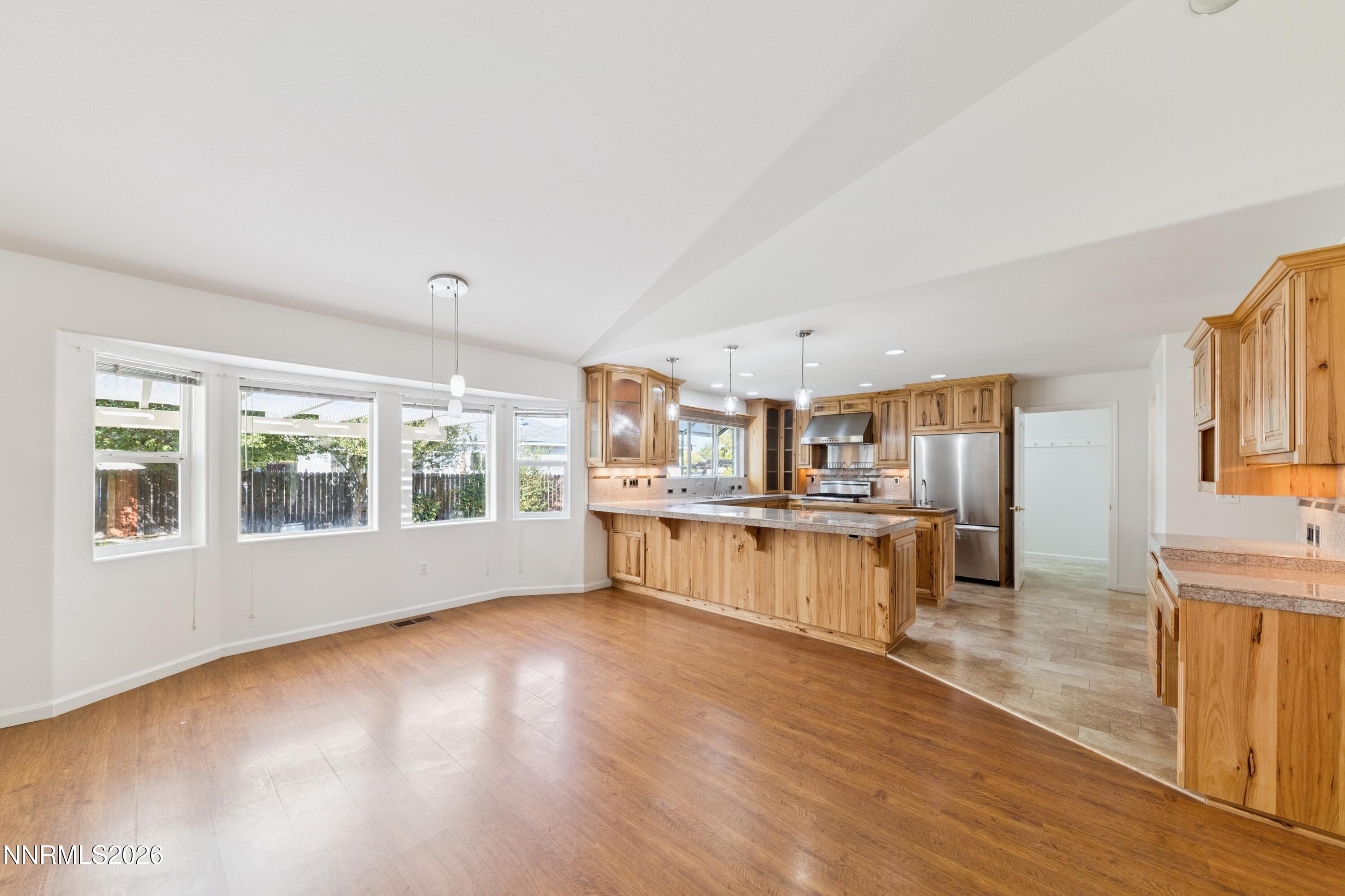 792 Marsh Road Property Photo 14