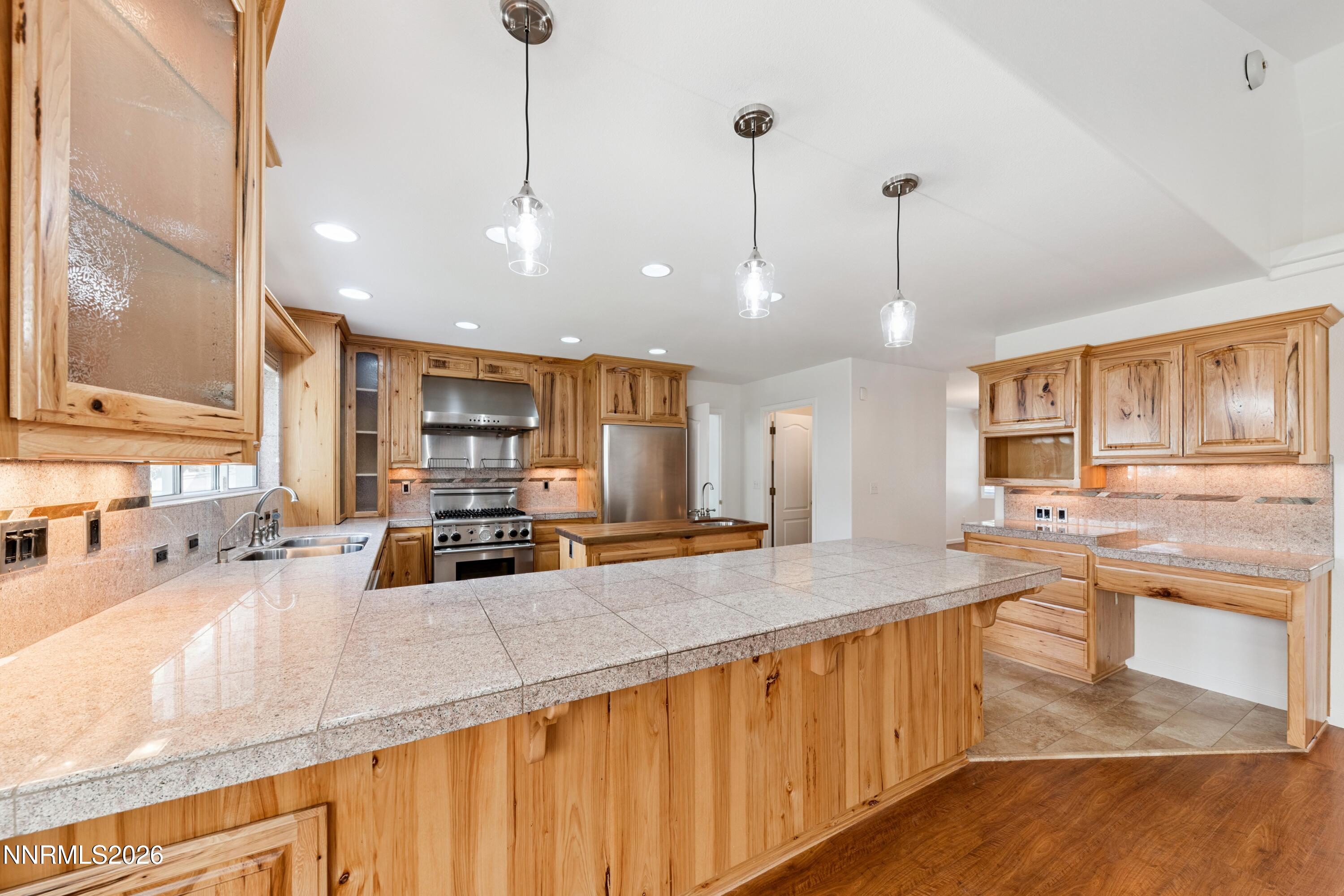 792 Marsh Road Property Photo 15