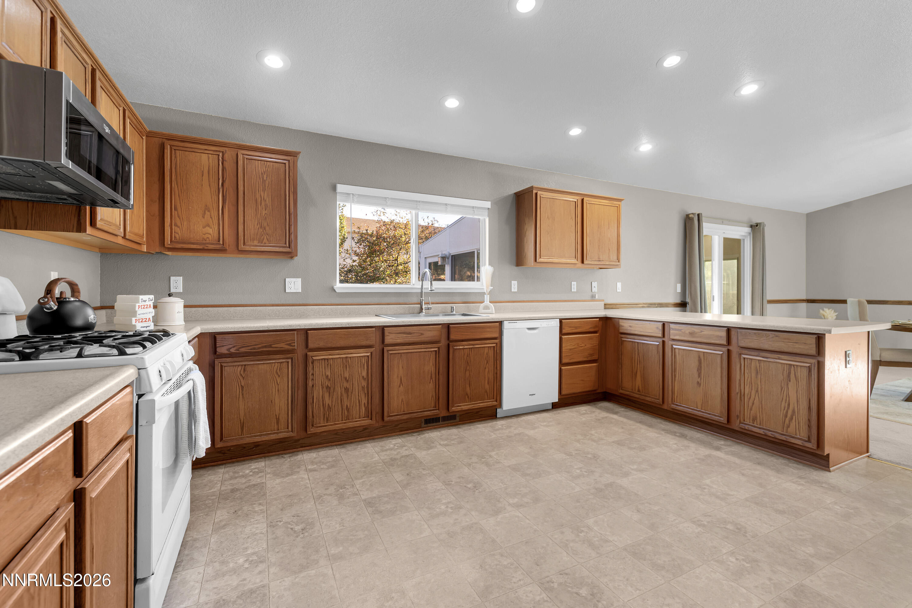 17930 Clear Lake Court Property Photo 6