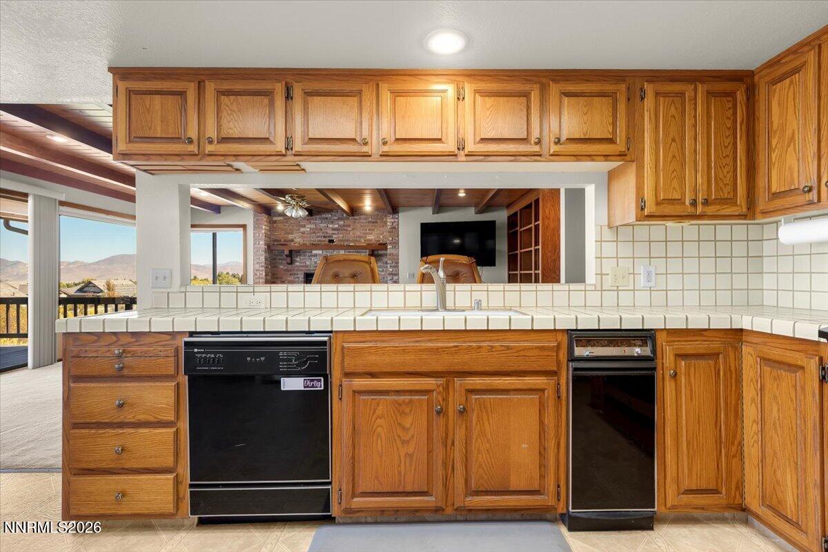 1585 Twin Oaks Road Property Photo 27