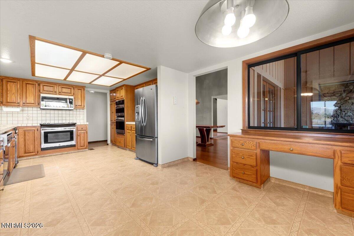 1585 Twin Oaks Road Property Photo 32