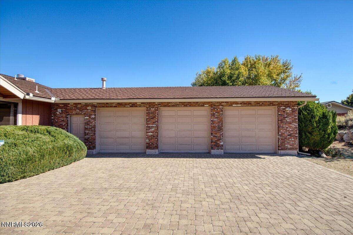 1585 Twin Oaks Road Property Photo 79