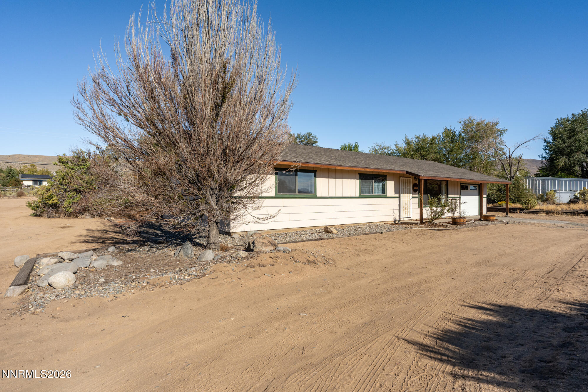 2140 Wildflower Drive Property Photo 6