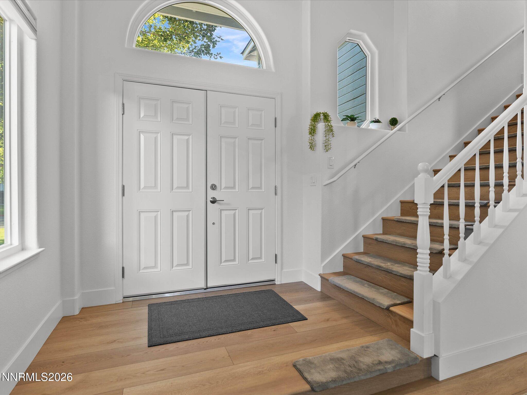7570 Lighthouse Lane Property Photo 5