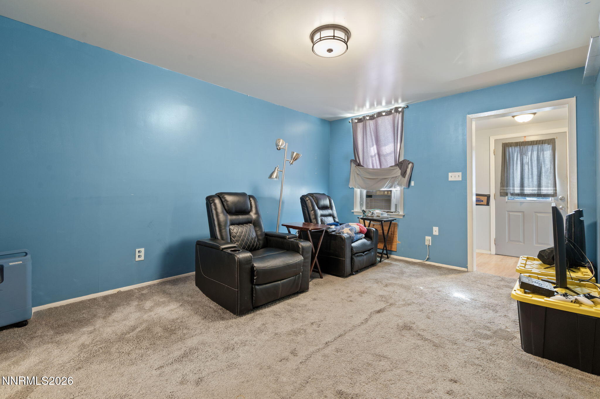 218 S Center Street Property Photo 4
