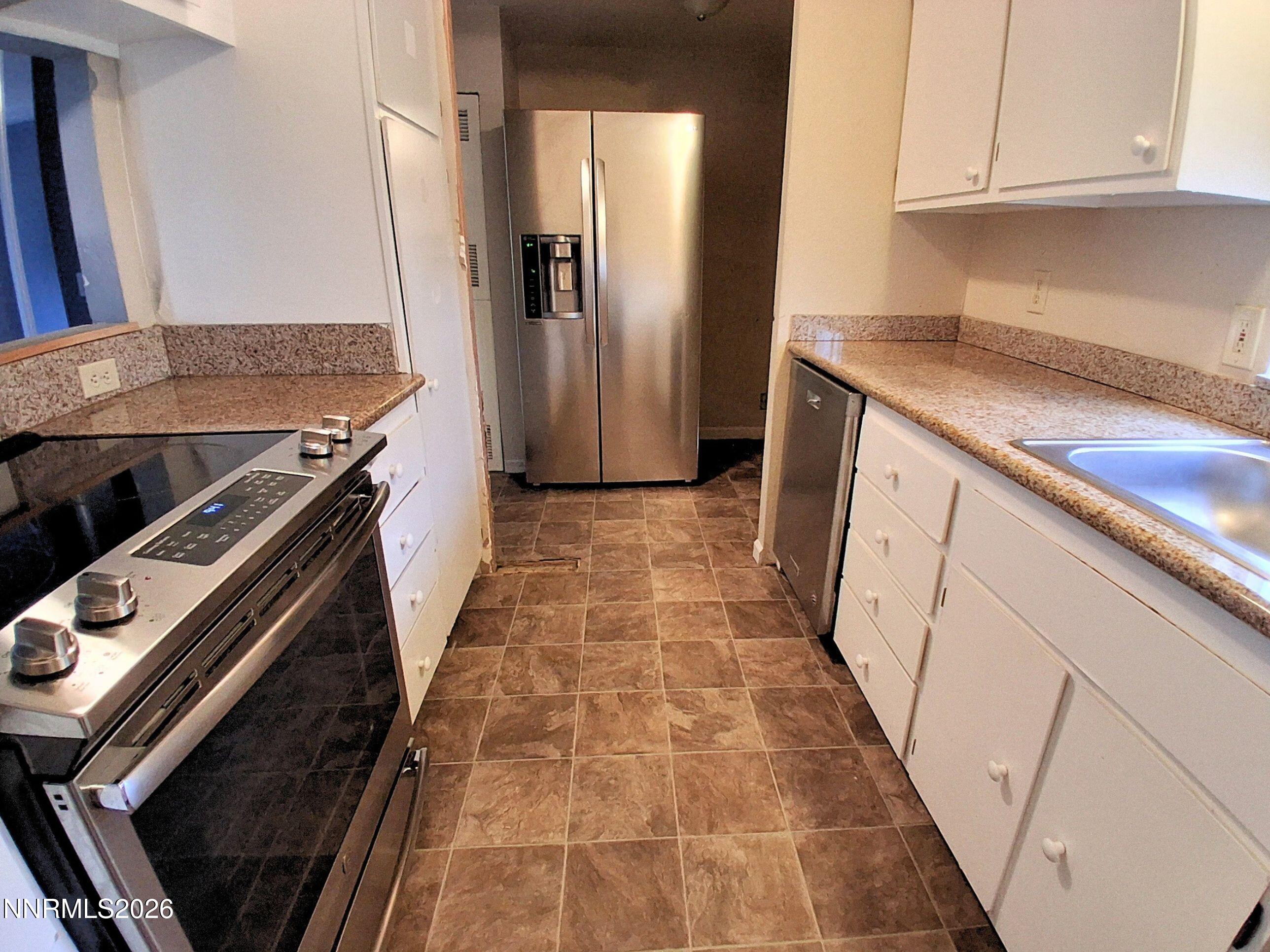 564 Morgan Circle Property Photo 4