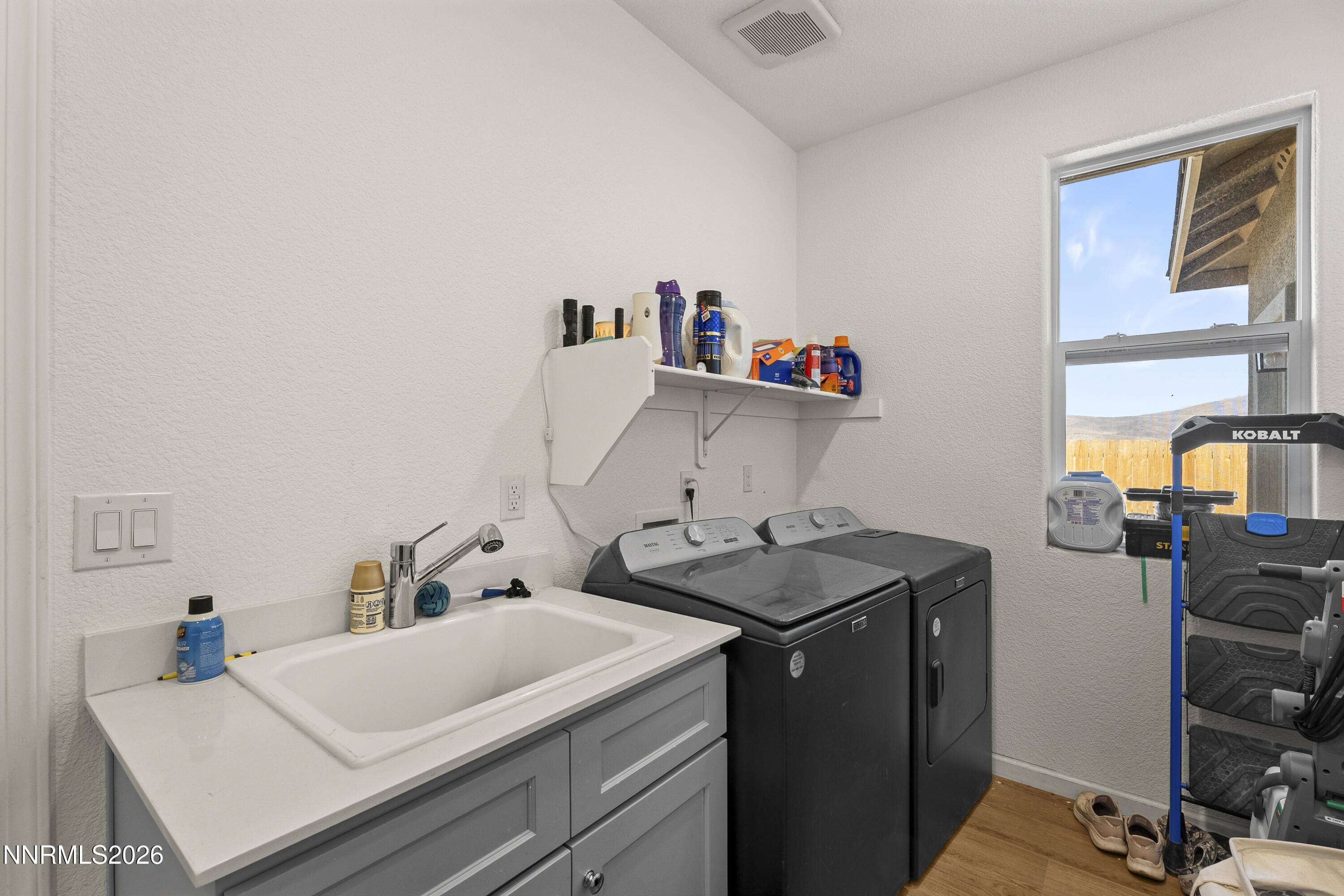 2270 Evelynn Street Property Photo 27