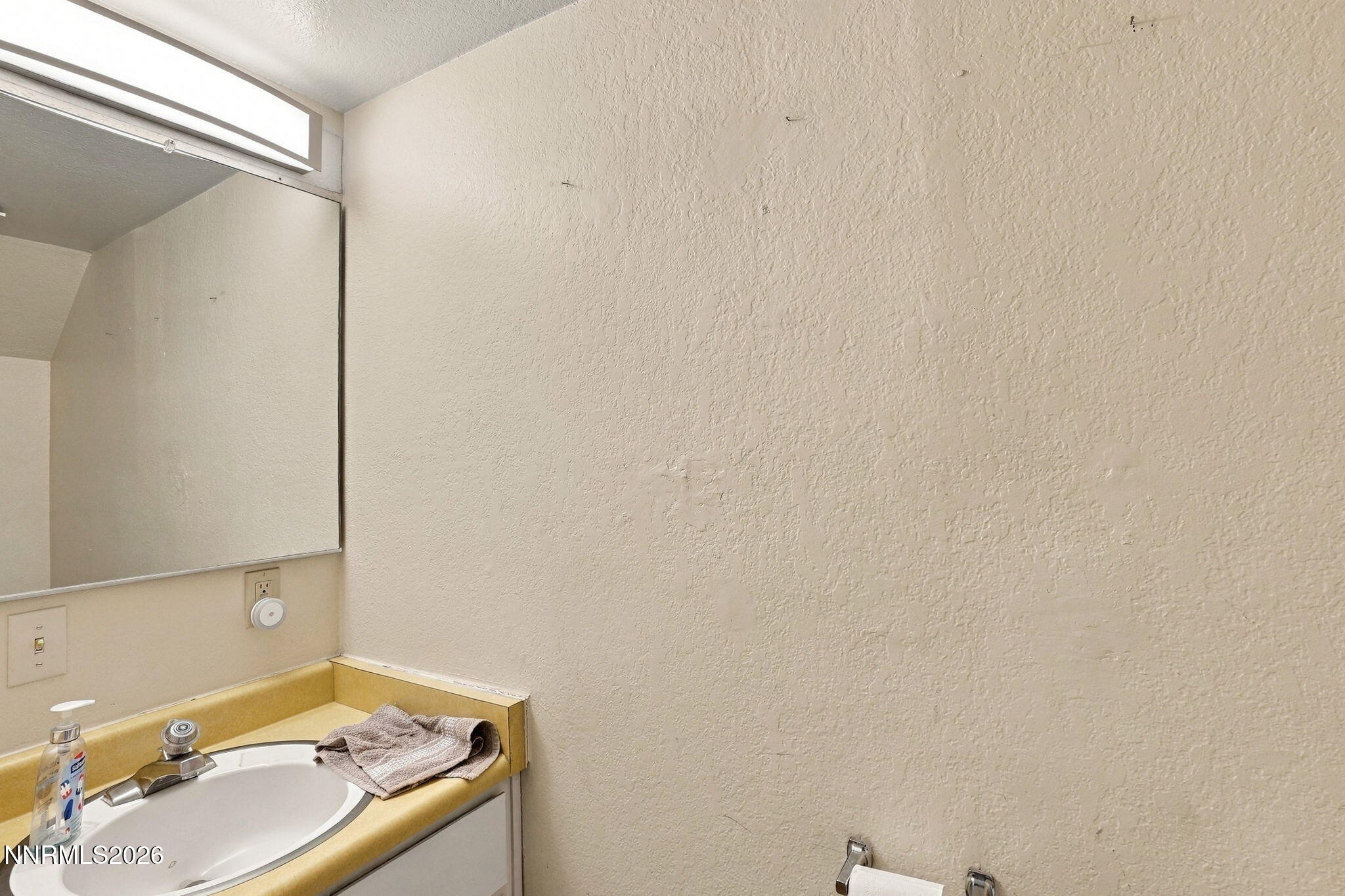 1564 Steven Court Property Photo 3