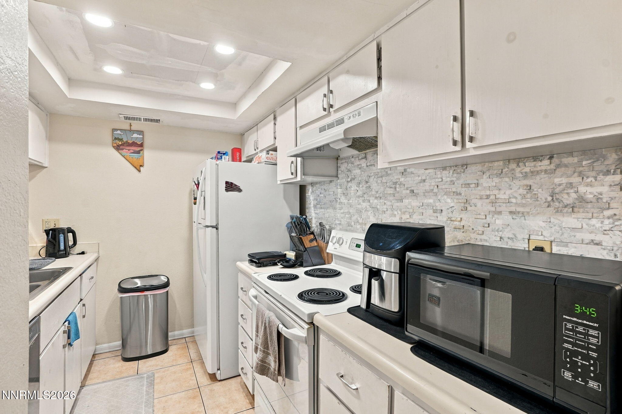 1564 Steven Court Property Photo 4