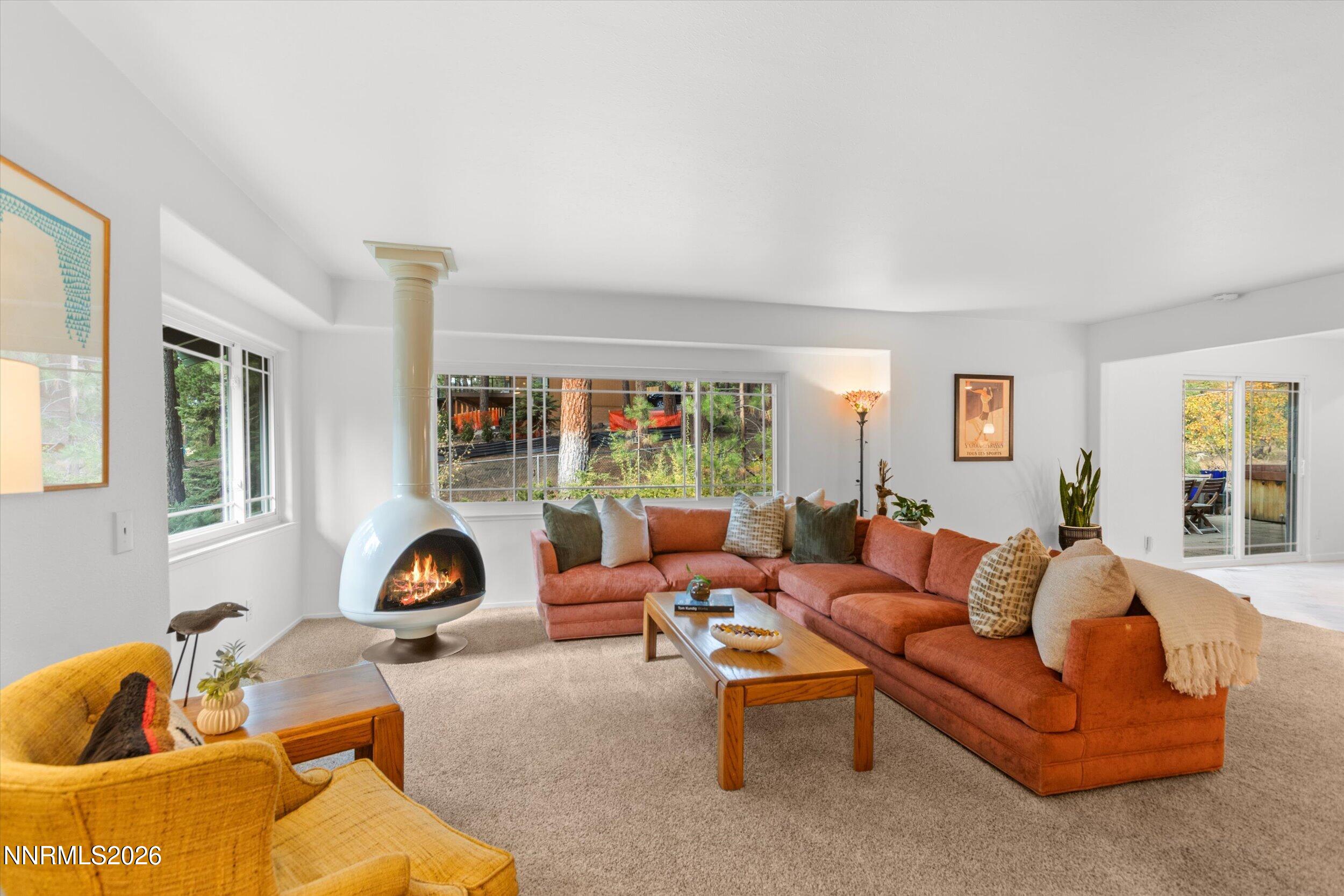 433 Winding Way Property Photo 1
