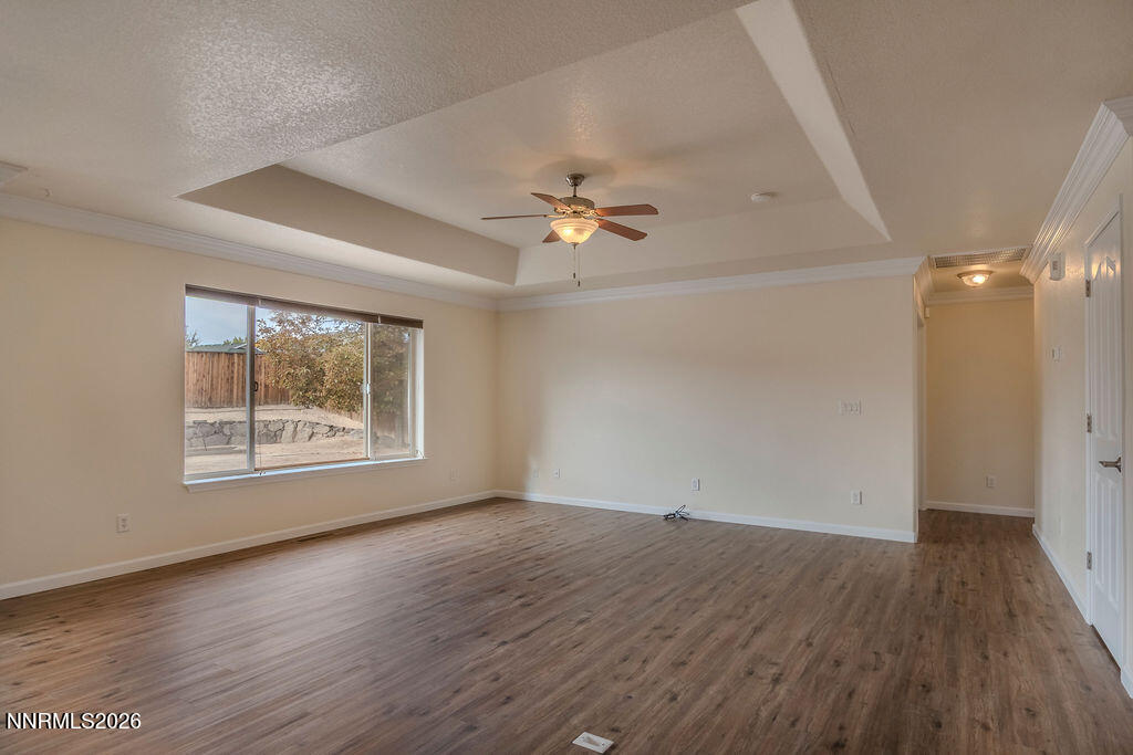 741 Divot Drive Property Photo 7