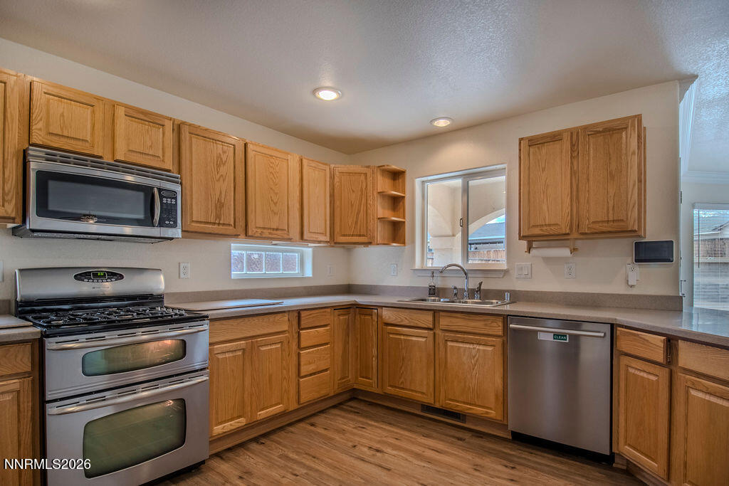 741 Divot Drive Property Photo 10