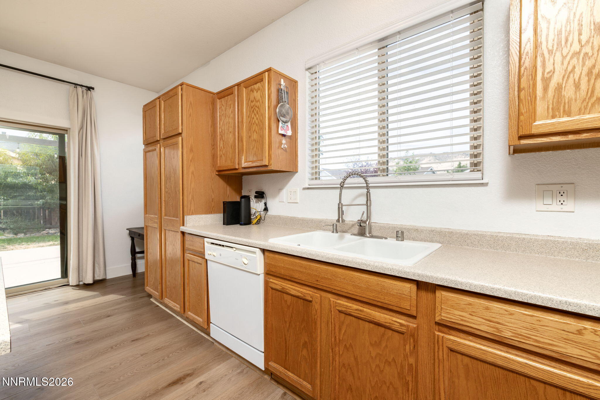209 Crown Point Drive Property Photo 18