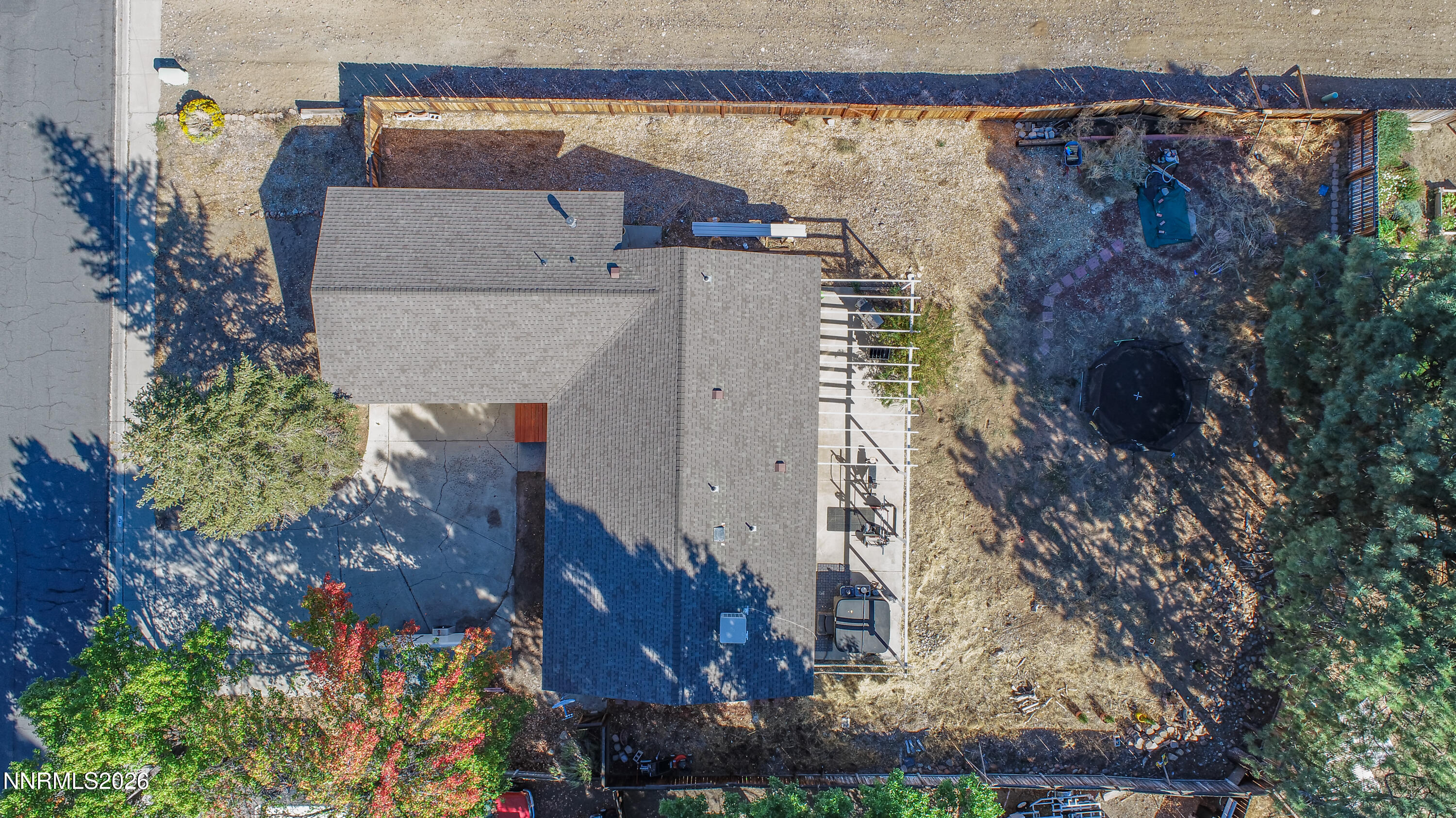 747 E Peak Lane Property Photo 40