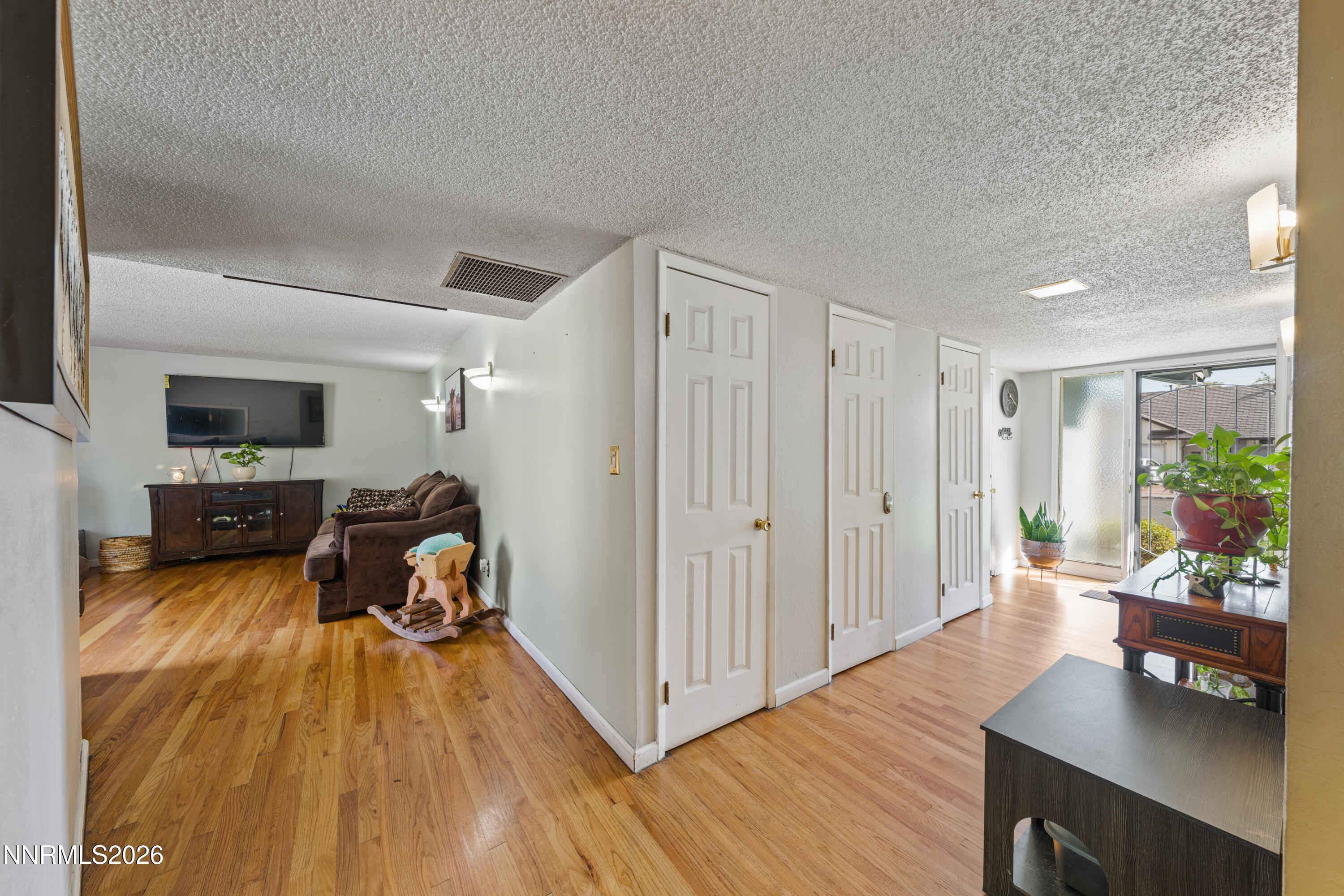1730 Trabert Way Property Photo 4
