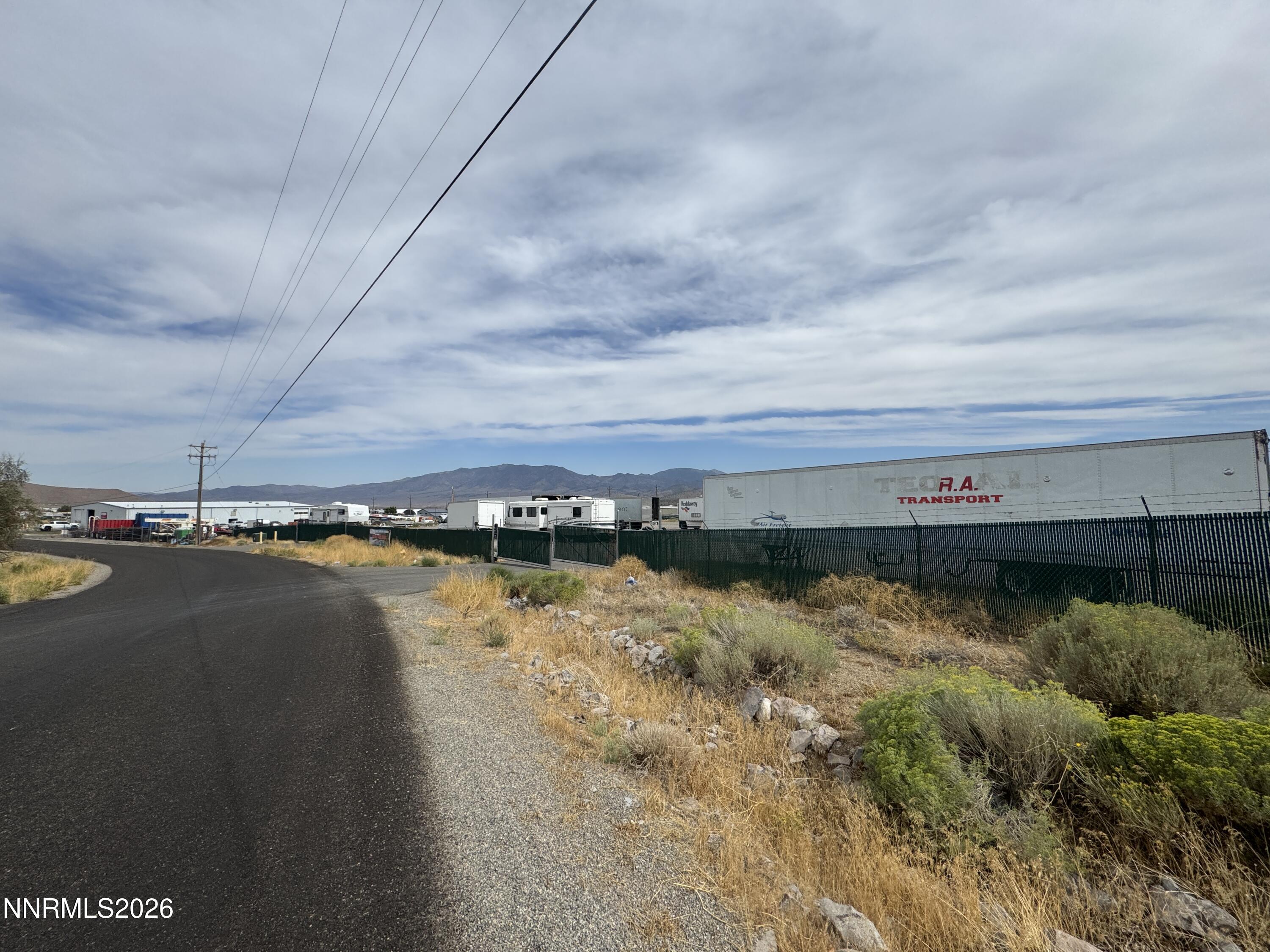 17 Miles Road Property Photo 2