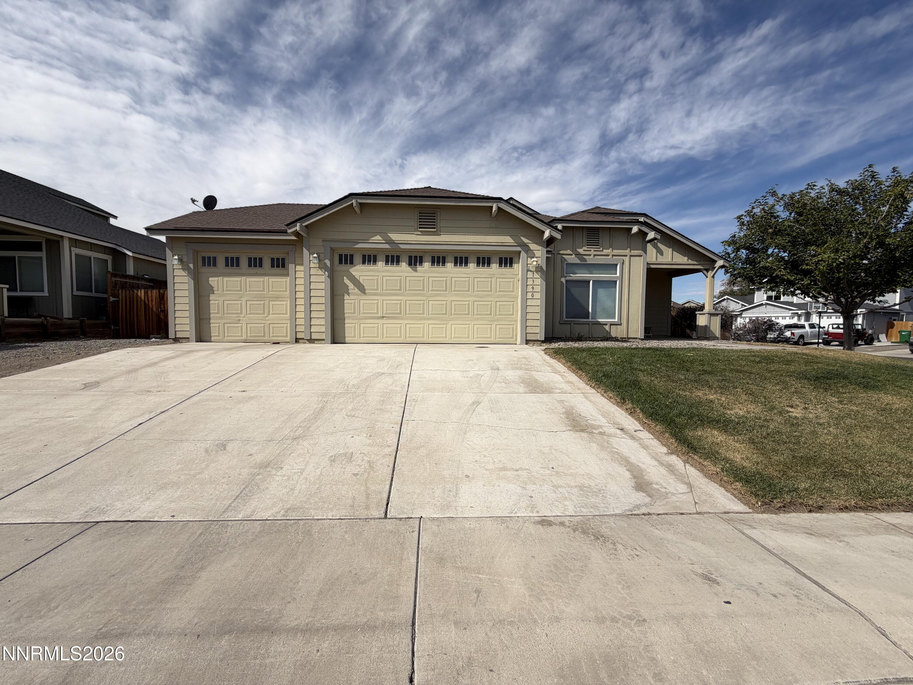 1390 Slate Way Property Photo 1