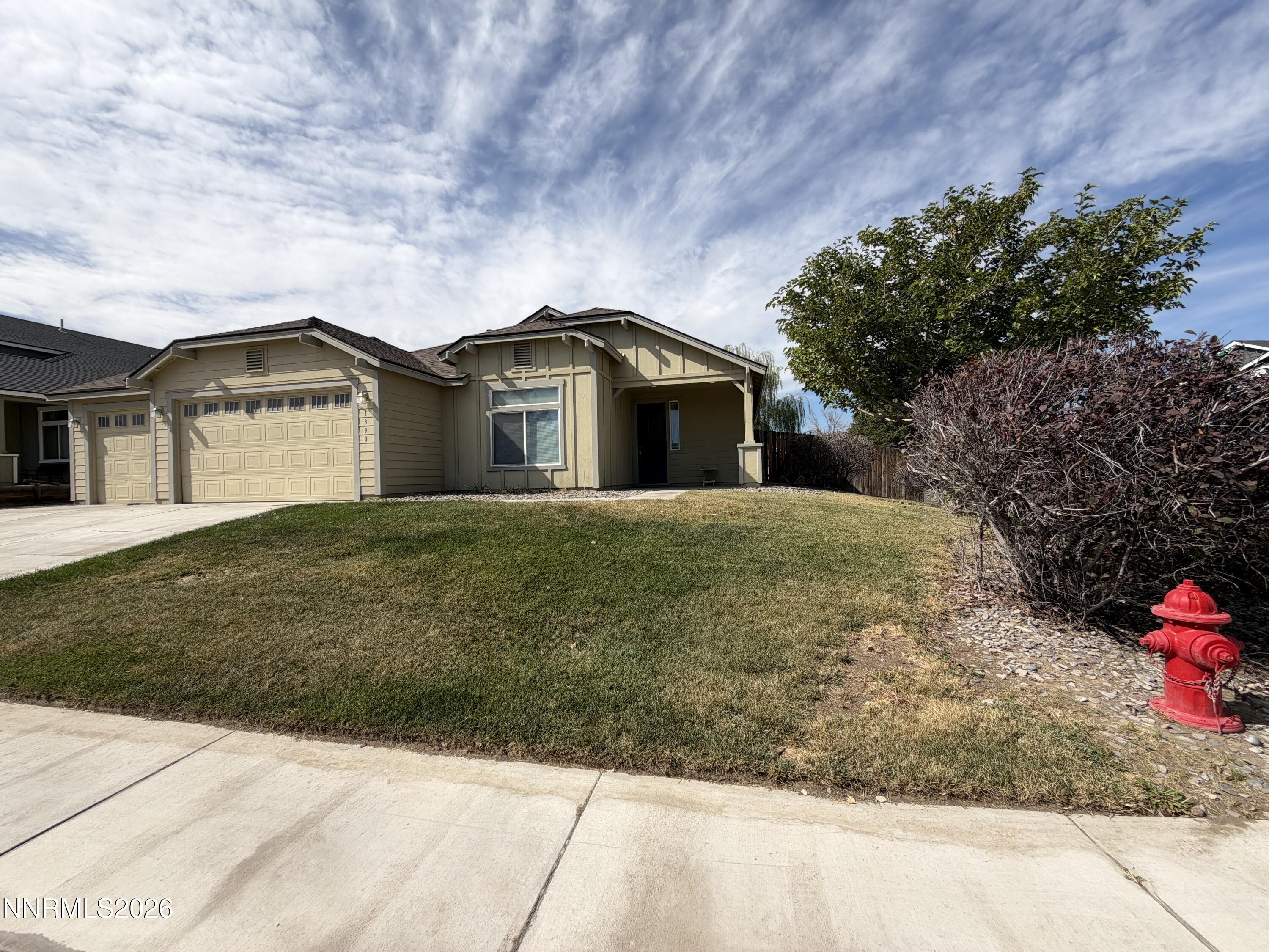 1390 Slate Way Property Photo 2