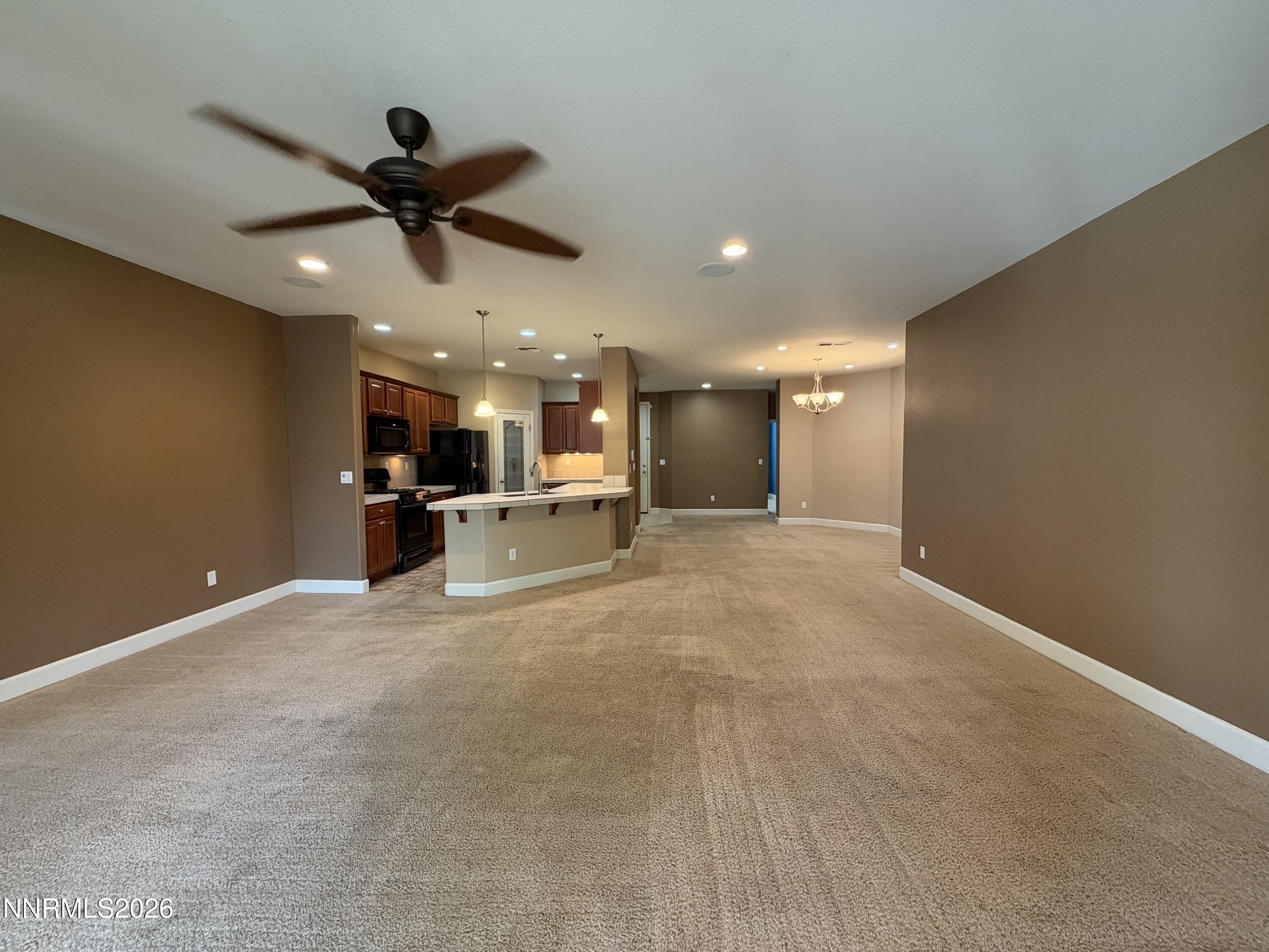 1390 Slate Way Property Photo 6