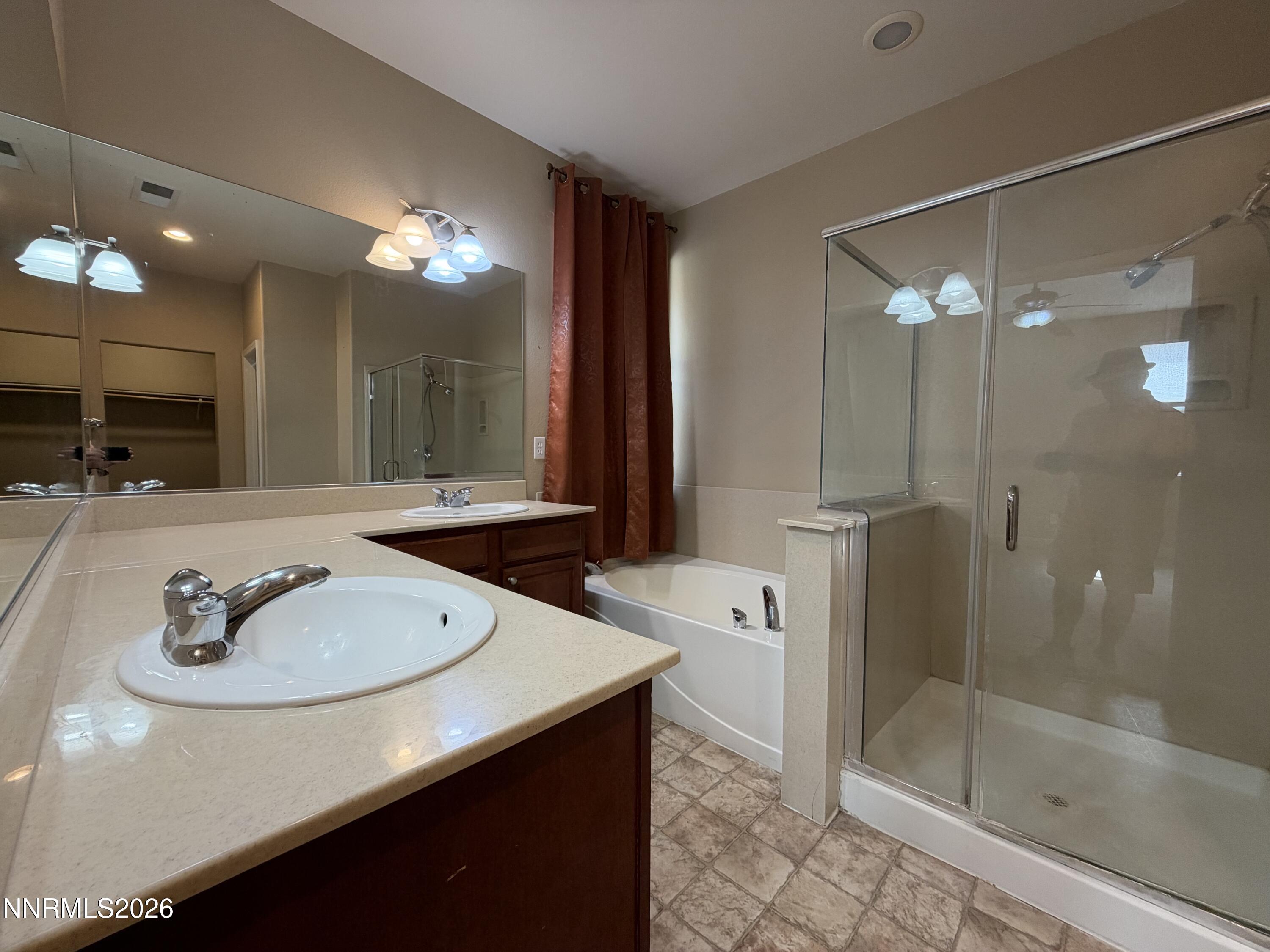 1390 Slate Way Property Photo 14