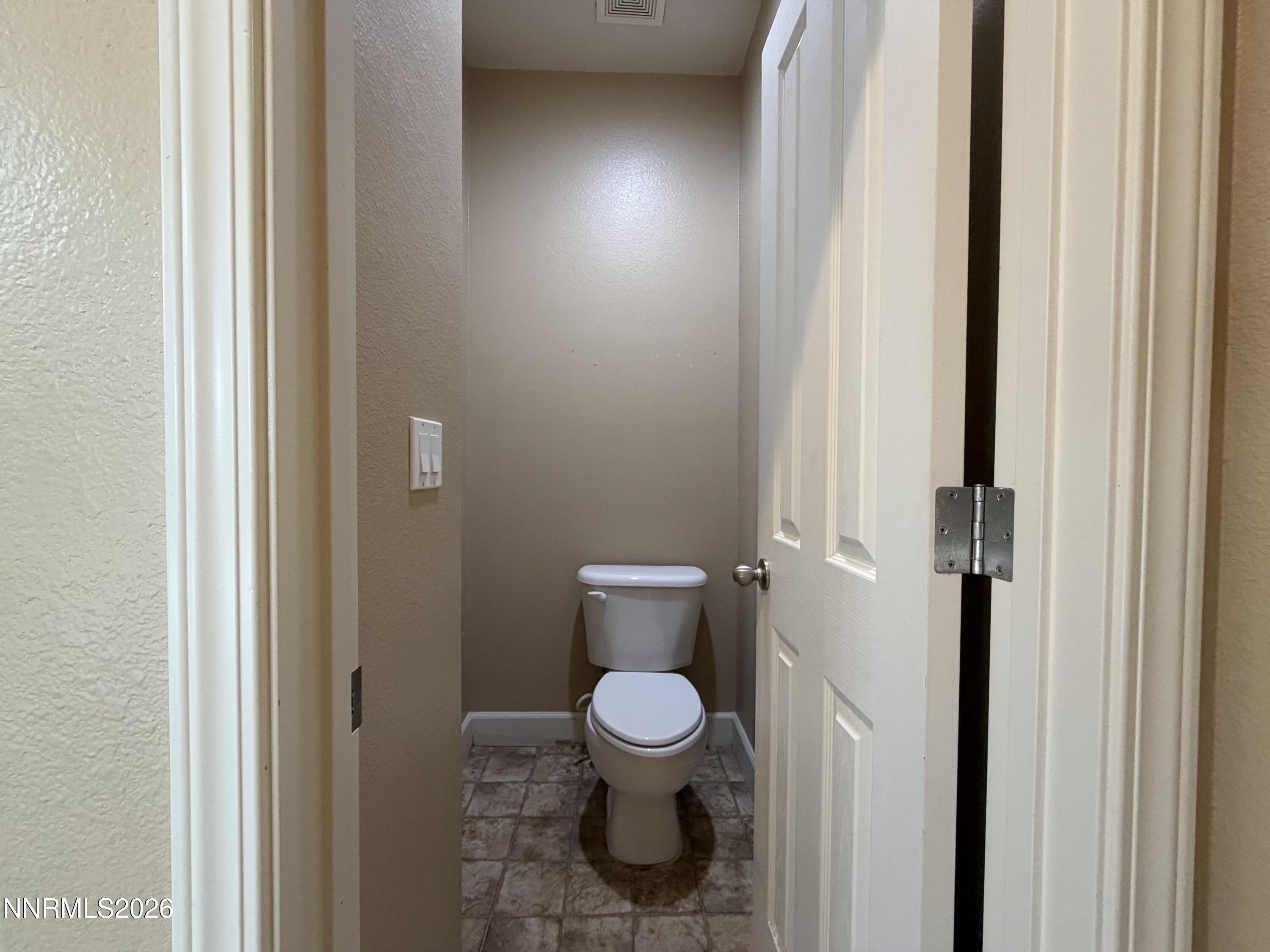 1390 Slate Way Property Photo 16
