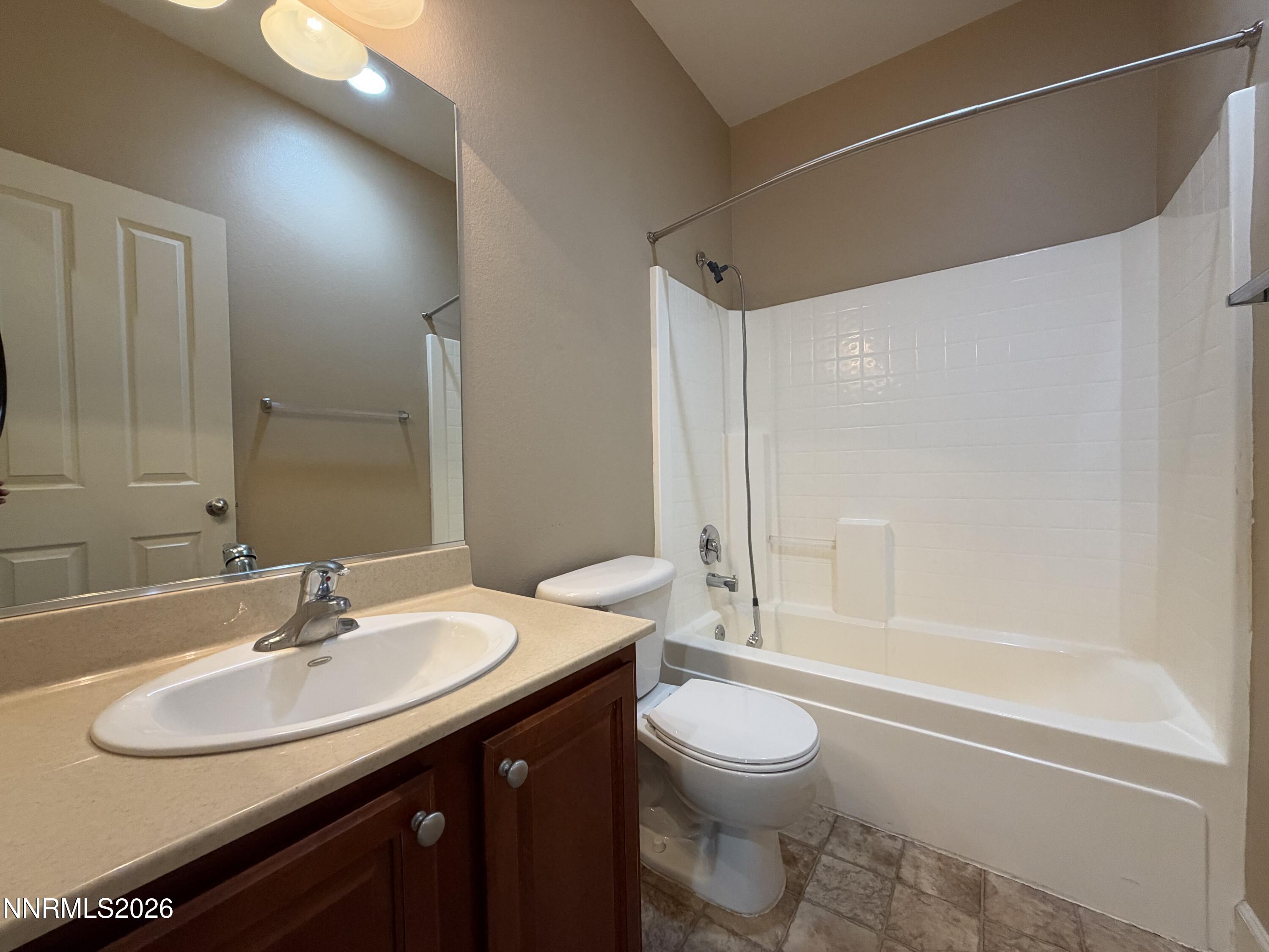 1390 Slate Way Property Photo 22