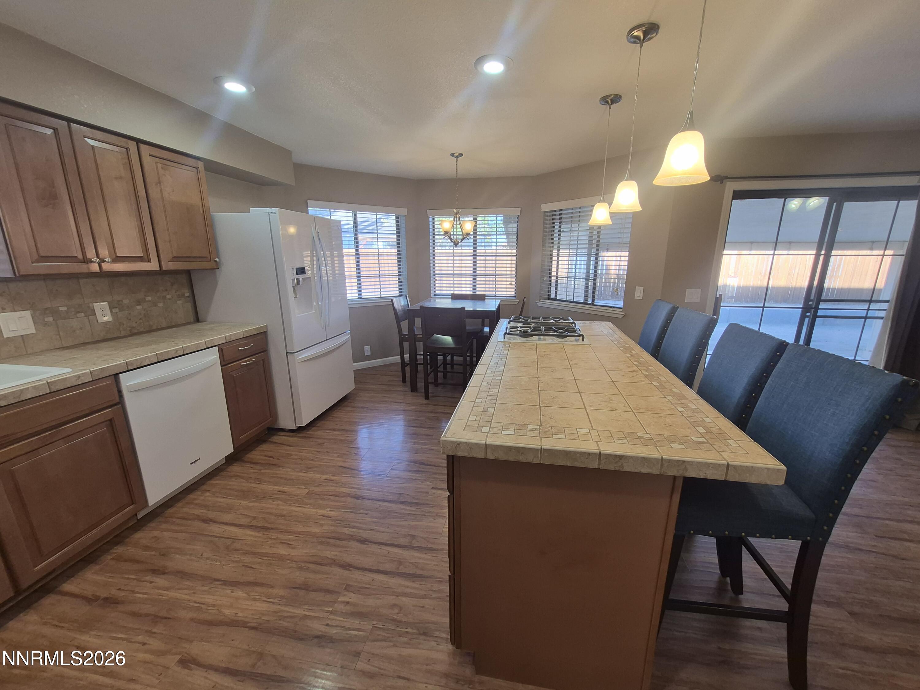 551 Meadow Glen Drive Property Photo 3