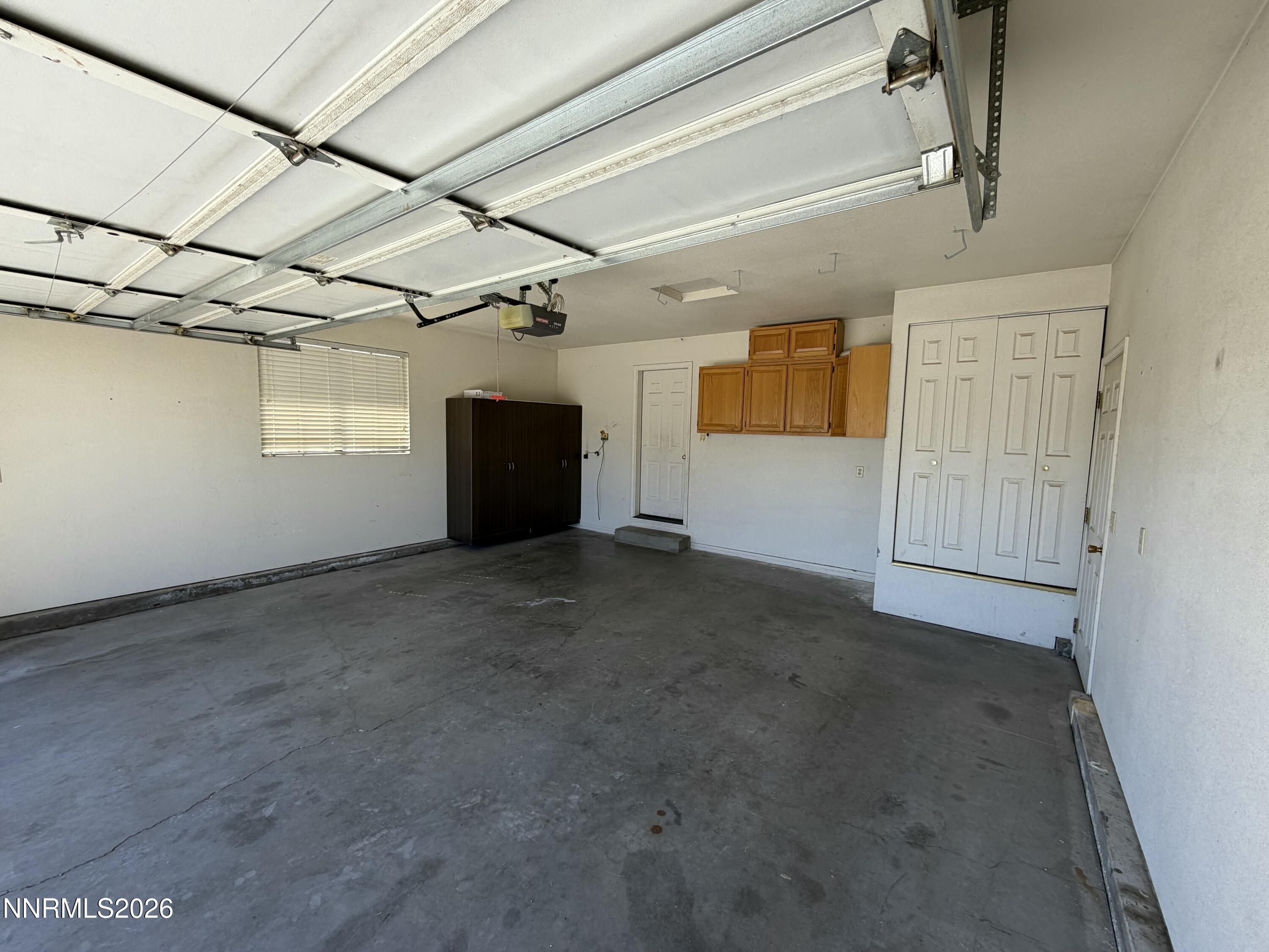 551 Meadow Glen Drive Property Photo 10