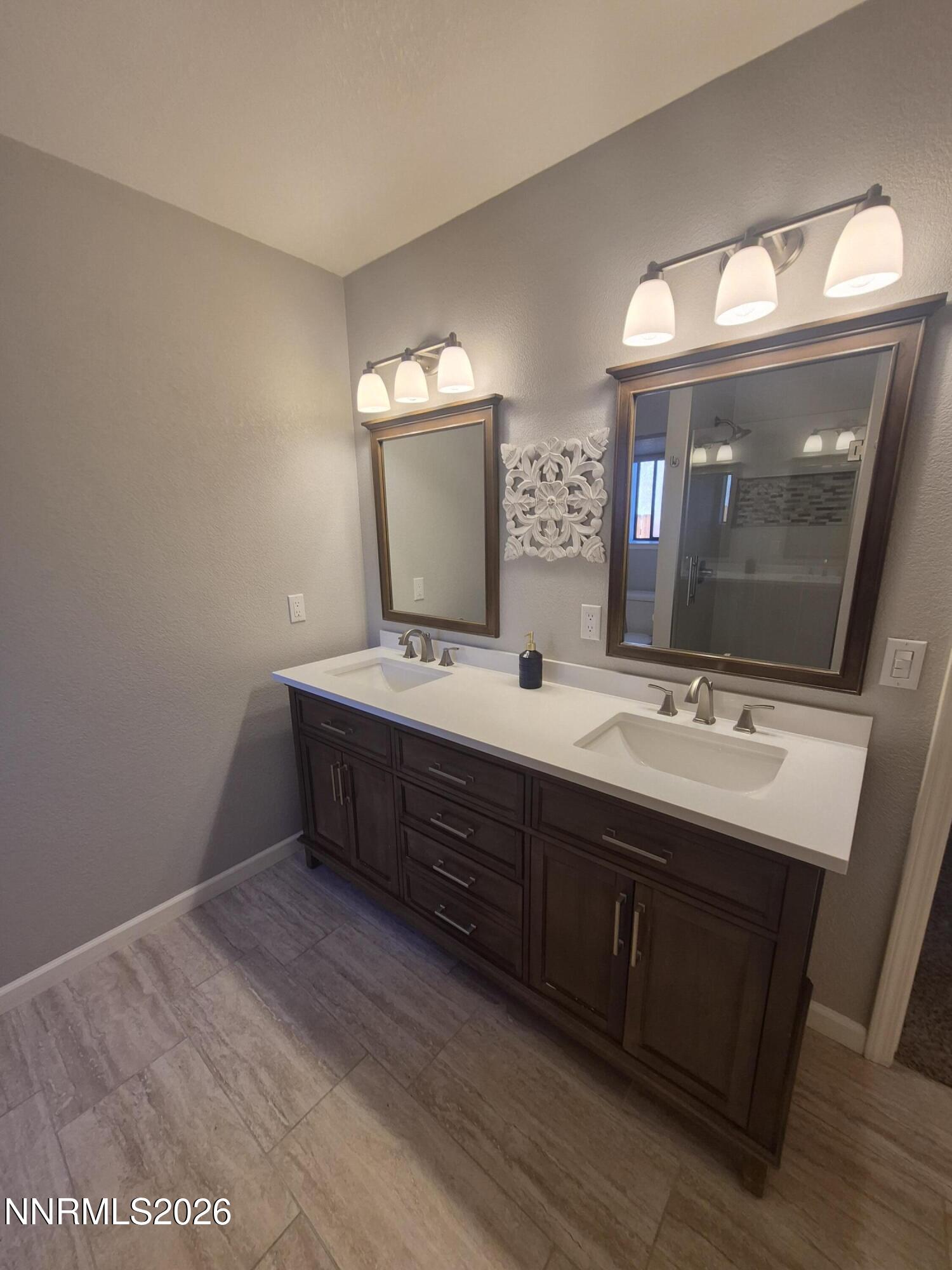 551 Meadow Glen Drive Property Photo 13