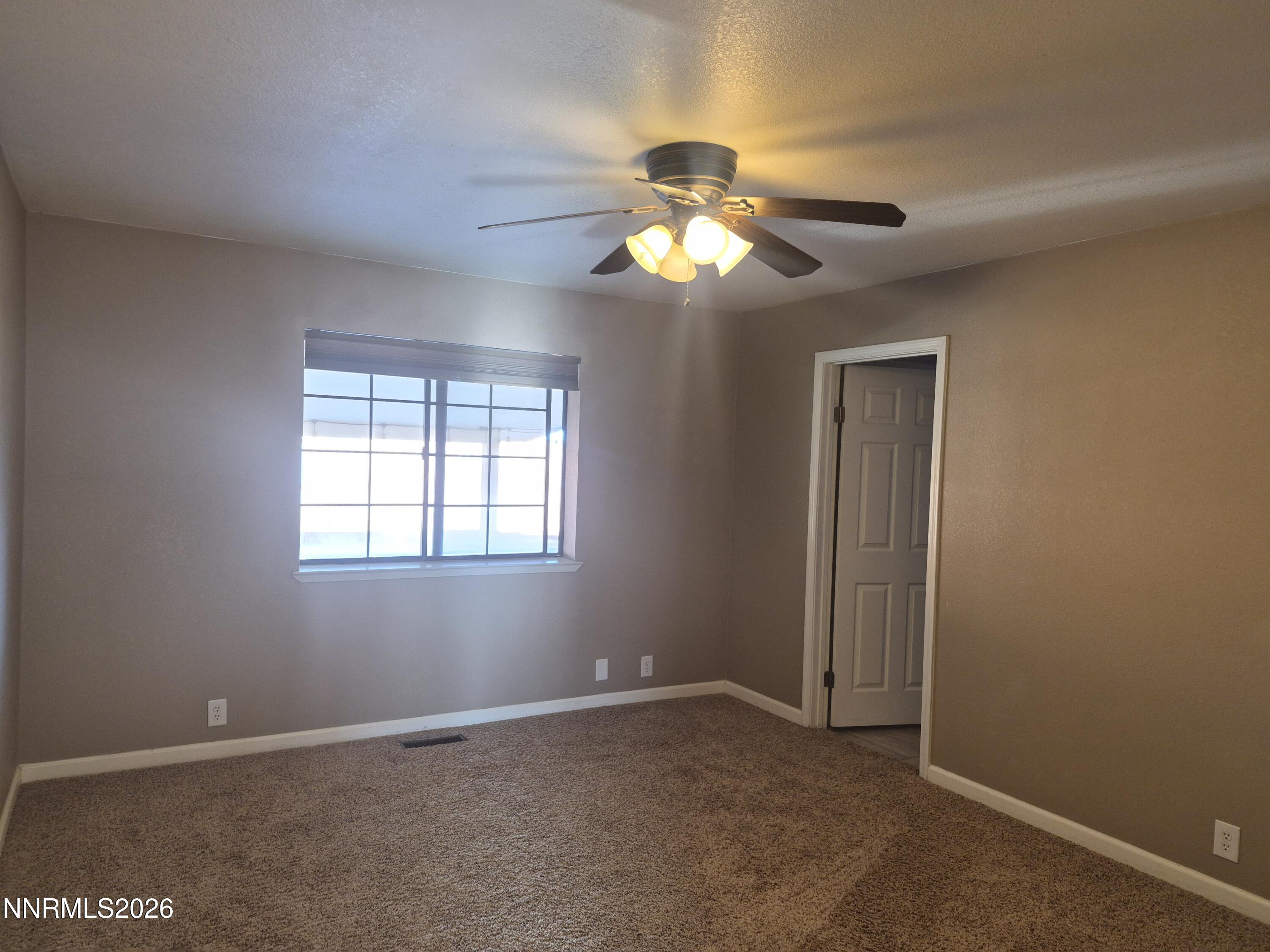551 Meadow Glen Drive Property Photo 14