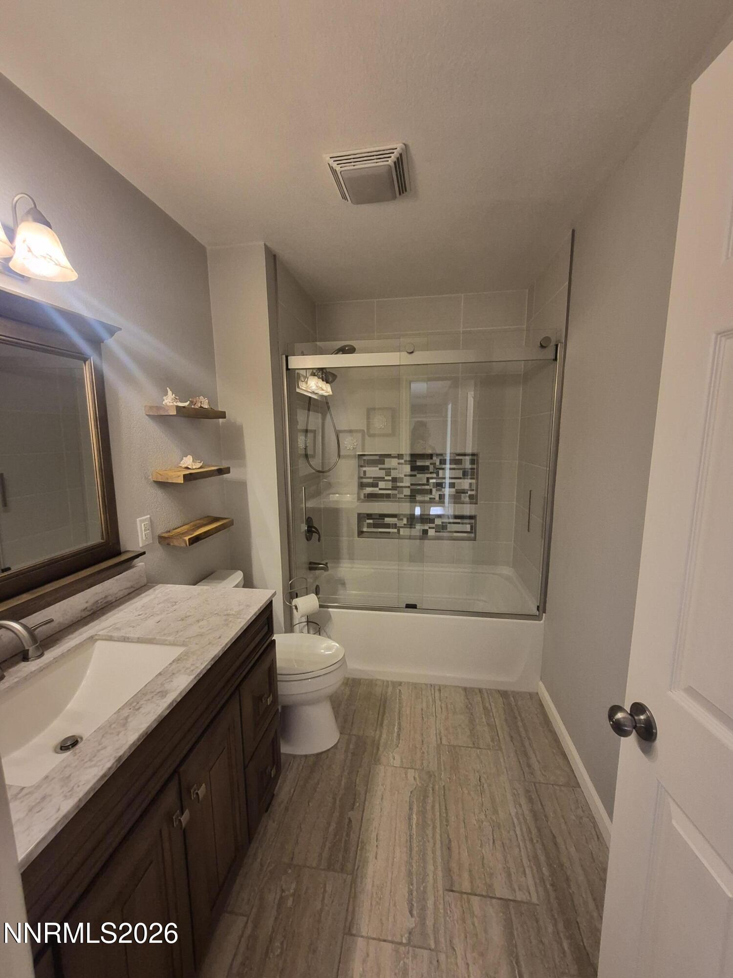 551 Meadow Glen Drive Property Photo 25